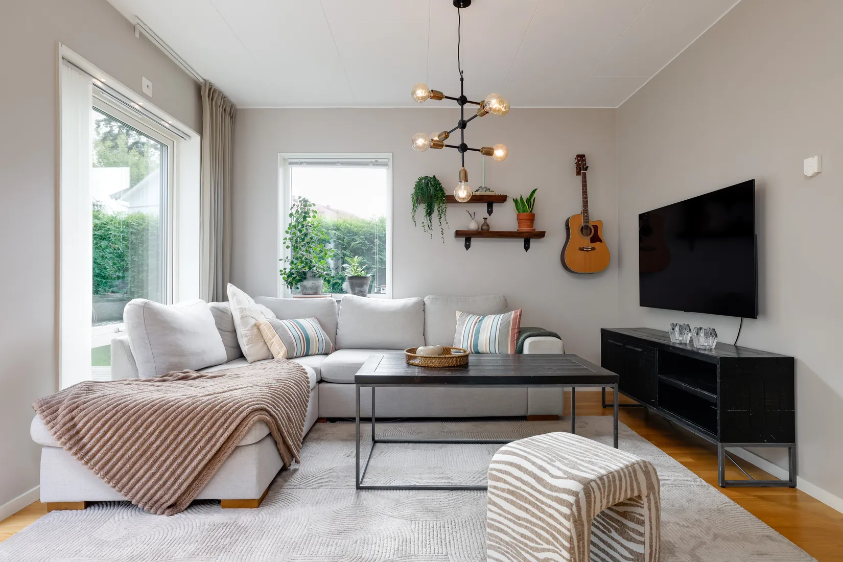 Bostadsrätt, Radhus, Lakevägen 42A, Ekeby-Almby , Örebro