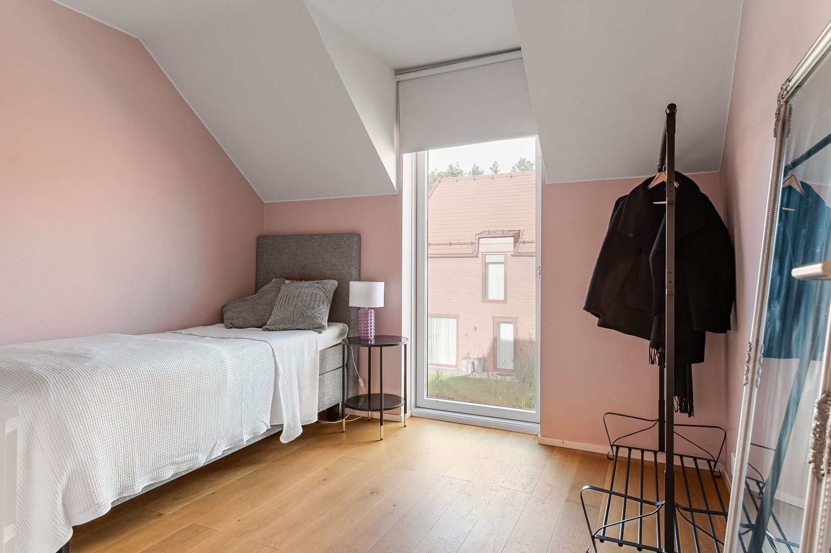 Radhus, Blåsarevägen 37, Krikonbacken, Nyköping