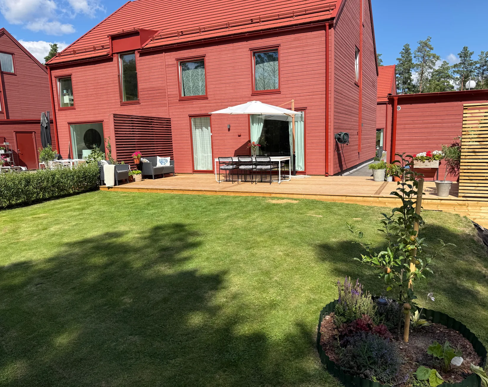 Radhus, Blåsarevägen 37, Krikonbacken, Nyköping