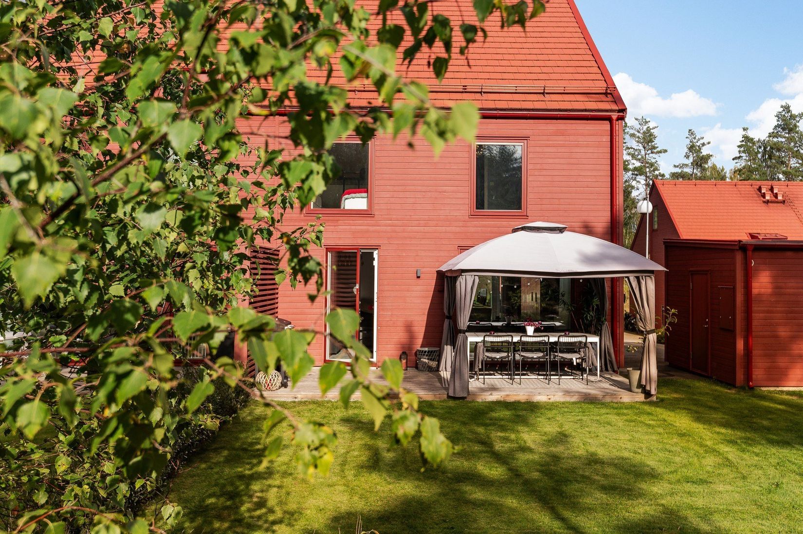 Radhus, Blåsarevägen 37, Krikonbacken, Nyköping