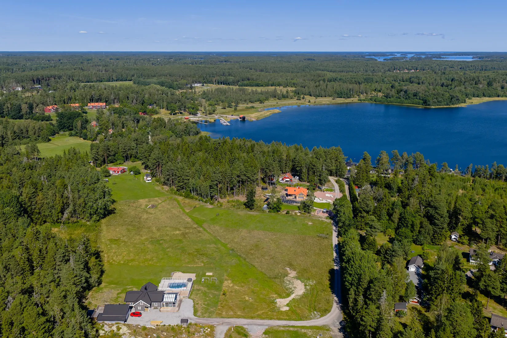 Gård/Skog, Långkärrsvägen 1, Österåker