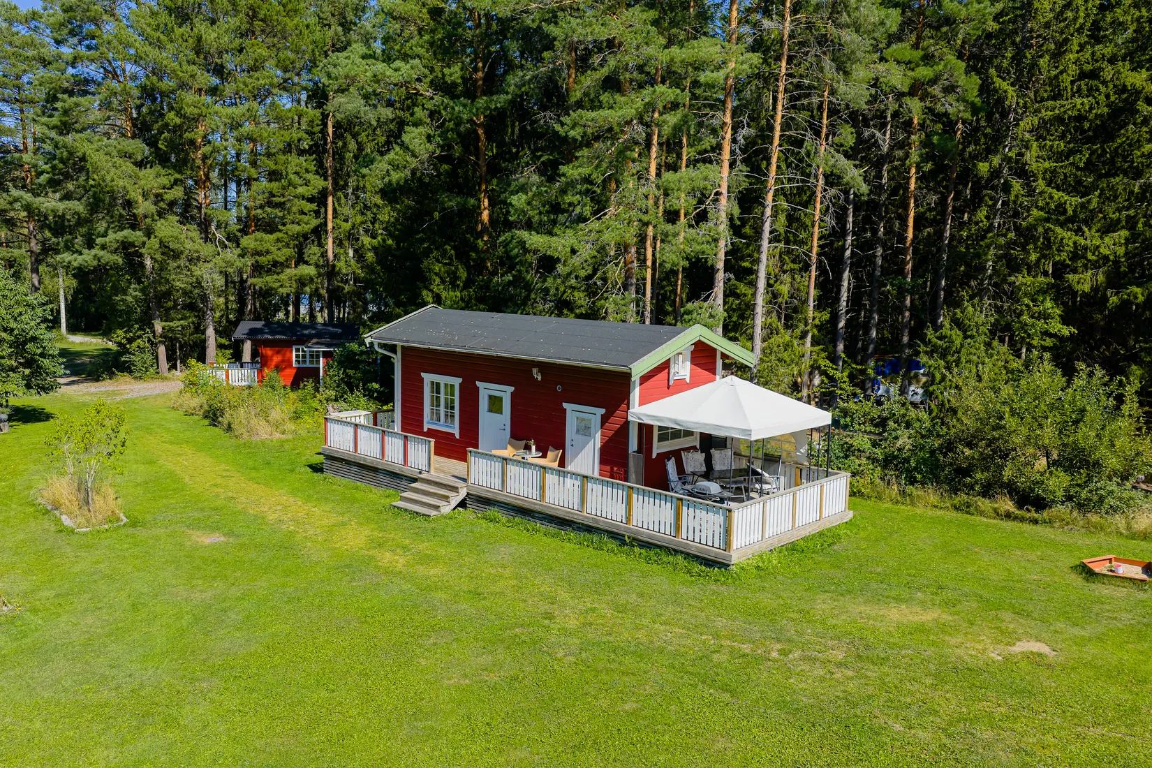 Gård/Skog, Långkärrsvägen 1, Österåker