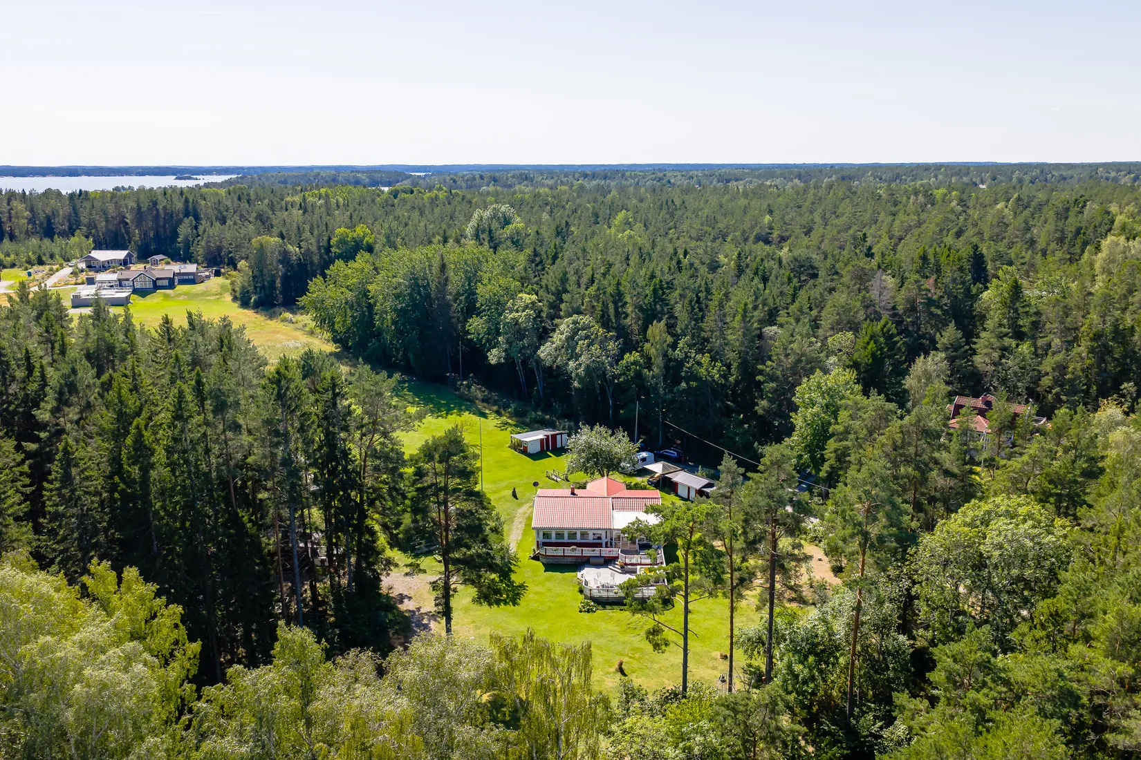 Gård/Skog, Långkärrsvägen 1, Österåker