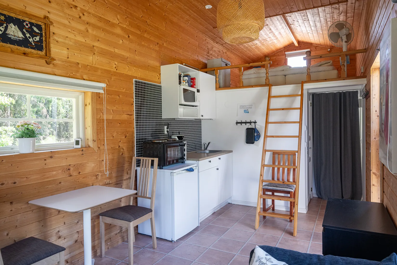 Gård/Skog, Långkärrsvägen 1, Österåker