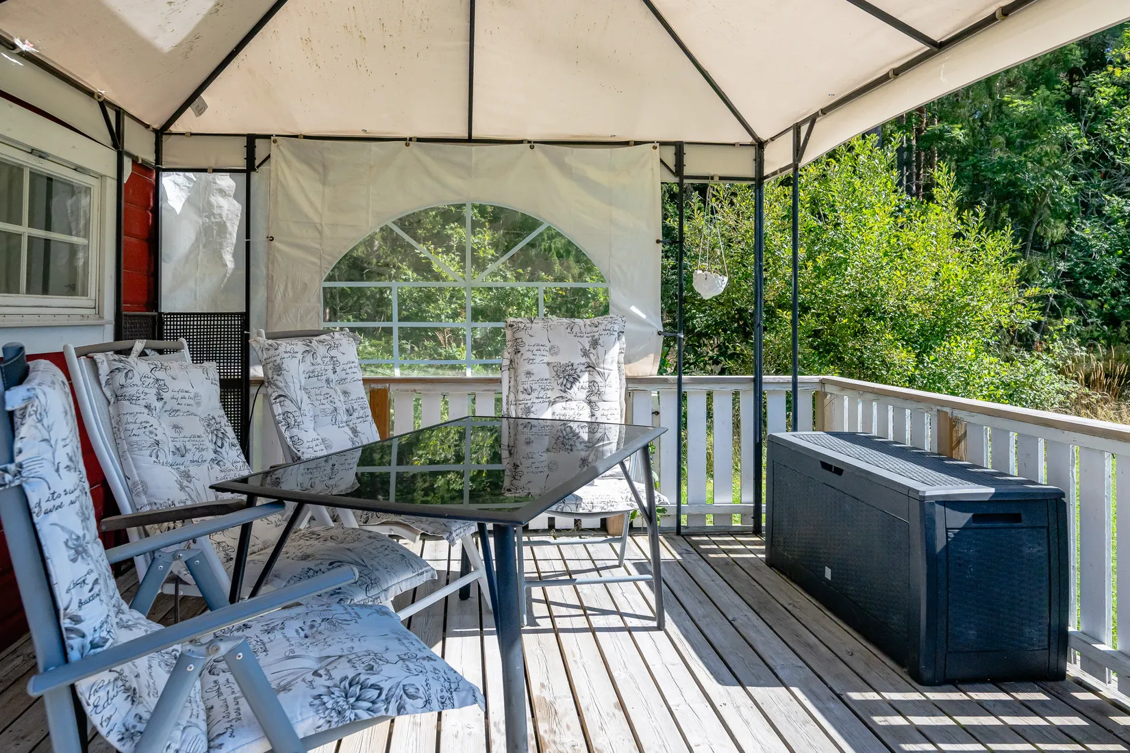 Gård/Skog, Långkärrsvägen 1, Österåker