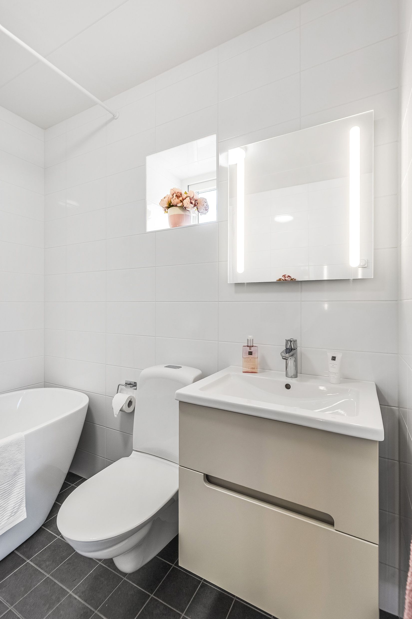 Villa, Åkerbyslingan 32, Stallarholmen - Sundby Strand, Strängnäs