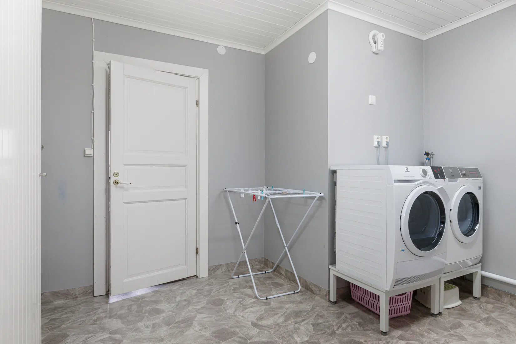 Villa, Long Fly 1, Long, Vara