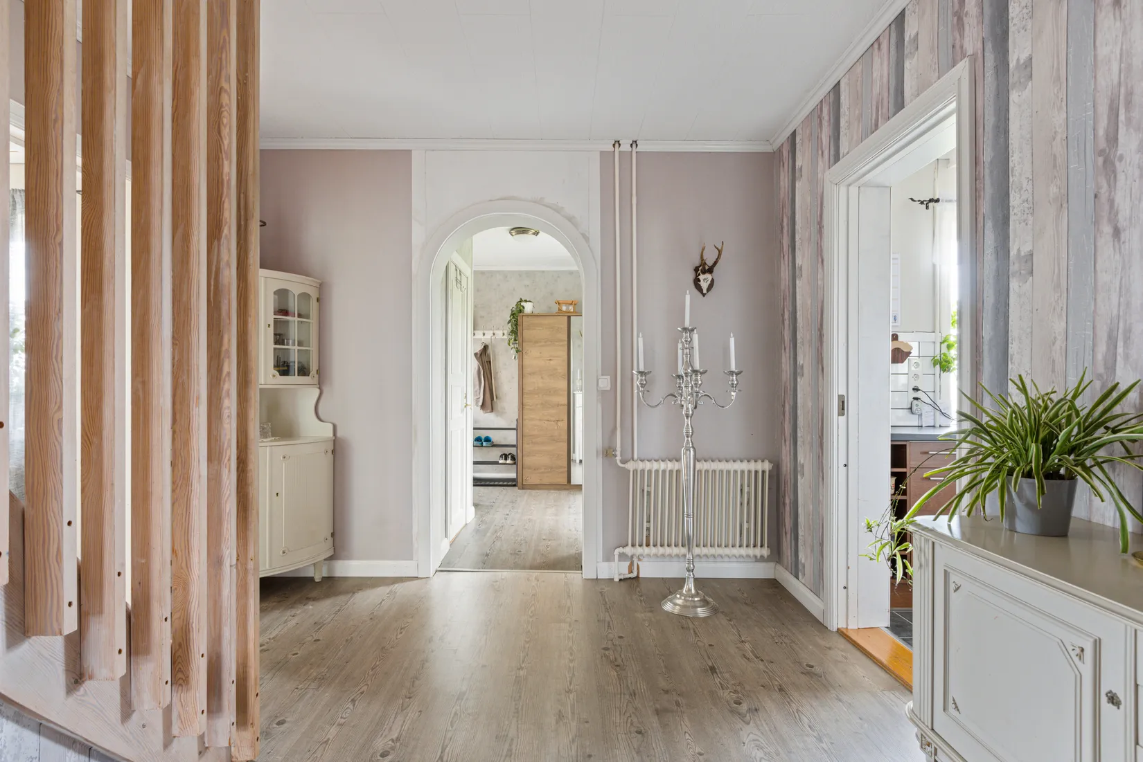 Villa, Long Fly 1, Long, Vara