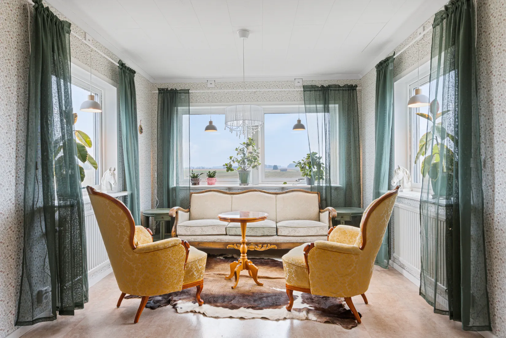 Villa, Long Fly 1, Long, Vara