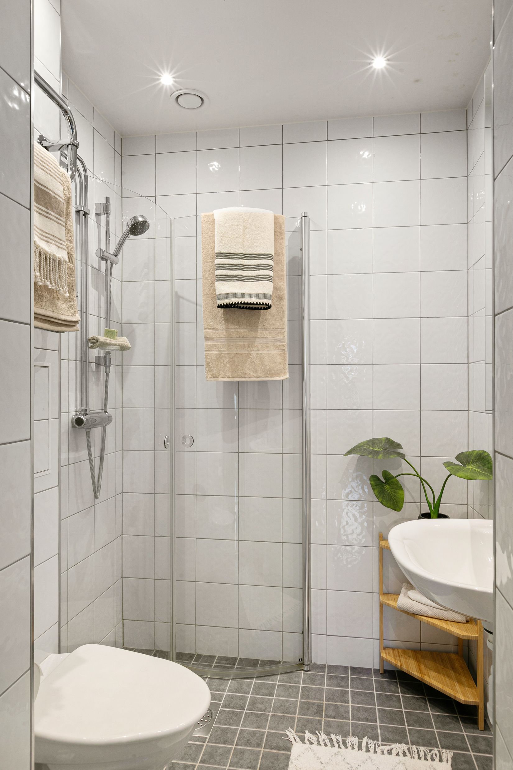 Bostadsrätt, Fredriksdalsvägen 4B, Villastaden, Gävle