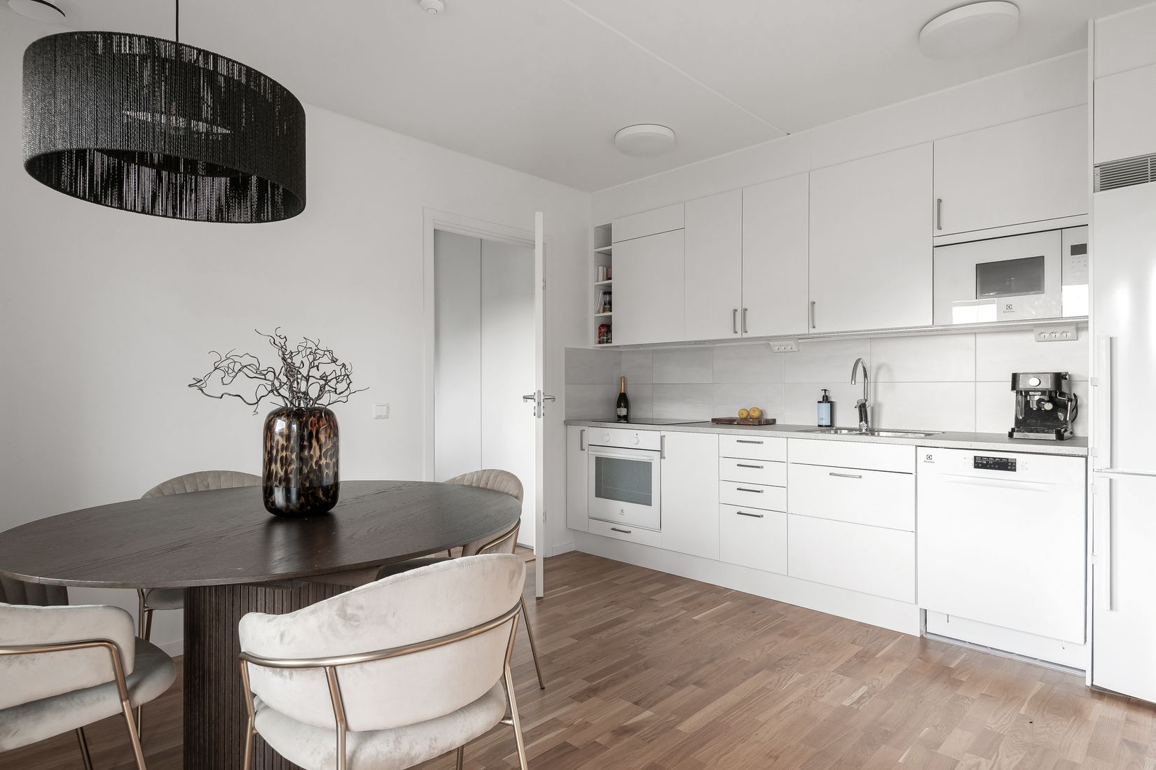 Bostadsrätt, Drivbänksvägen 13A, Vån 2 (C-1202/1202), Hässelby Norra Villastad, Stockholm