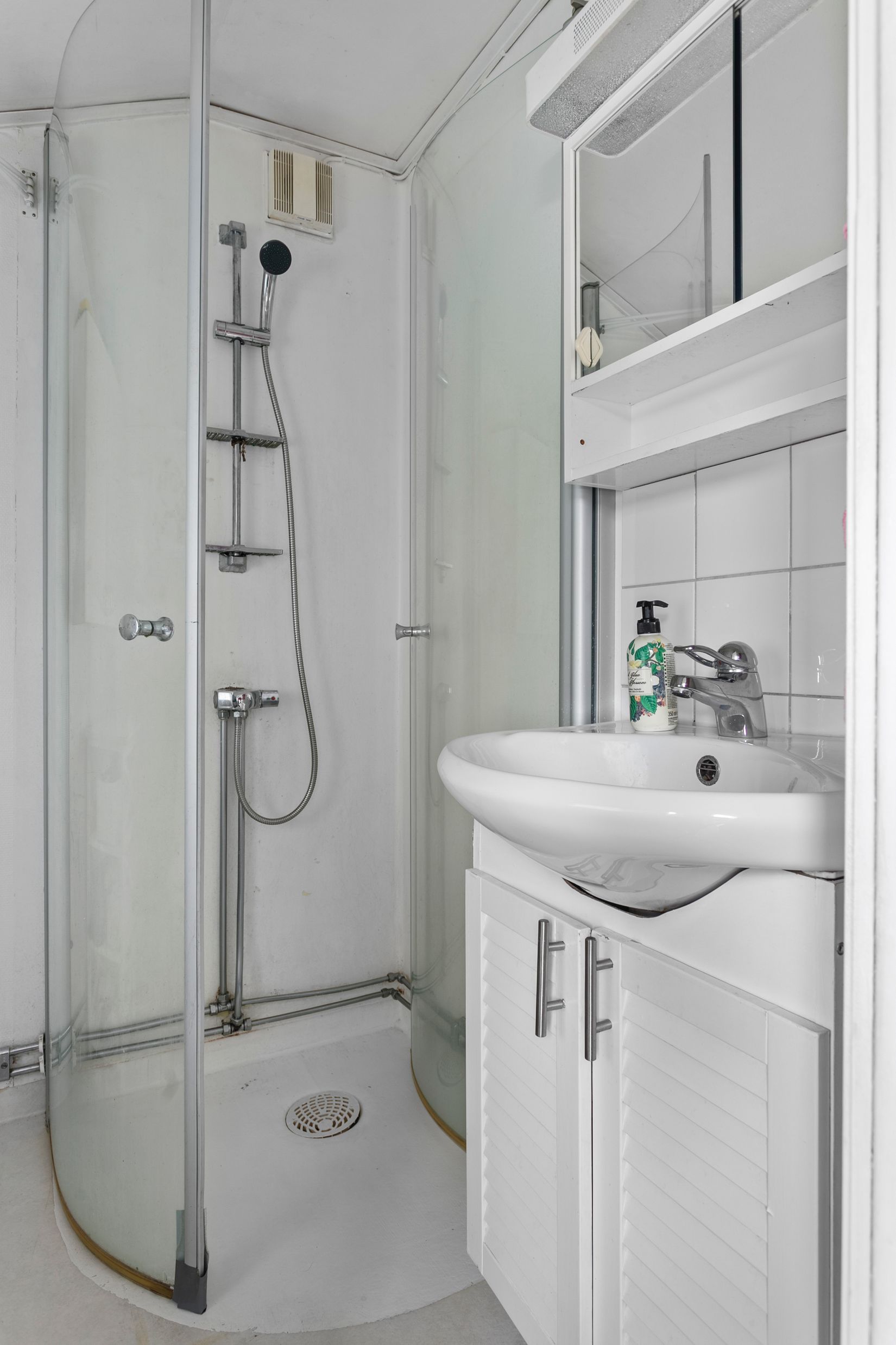 Villa, Näsvägen 7, Insjön, Nacka