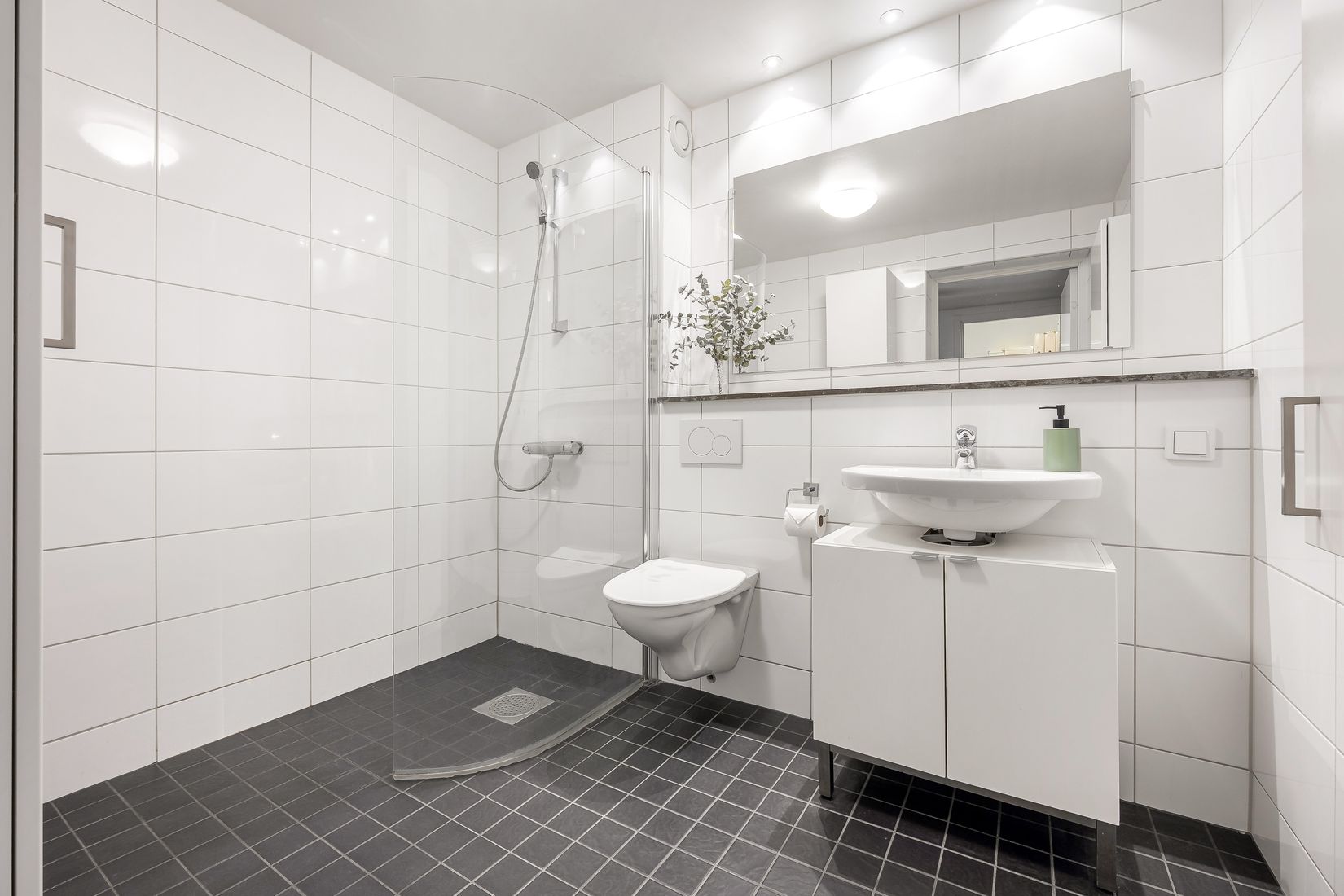 Bostadsrätt, Östersundsgatan 7, Vån 6 (0610/1615), Vällingby Parkstad / Råcksta, Stockholm