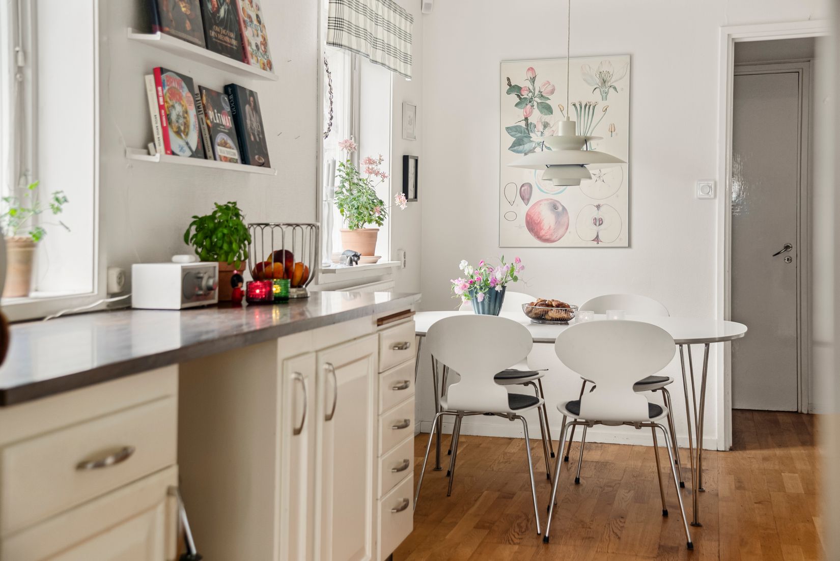 Villa, Hässelby strandväg 8, Hässelby Södra Villastad, Stockholm