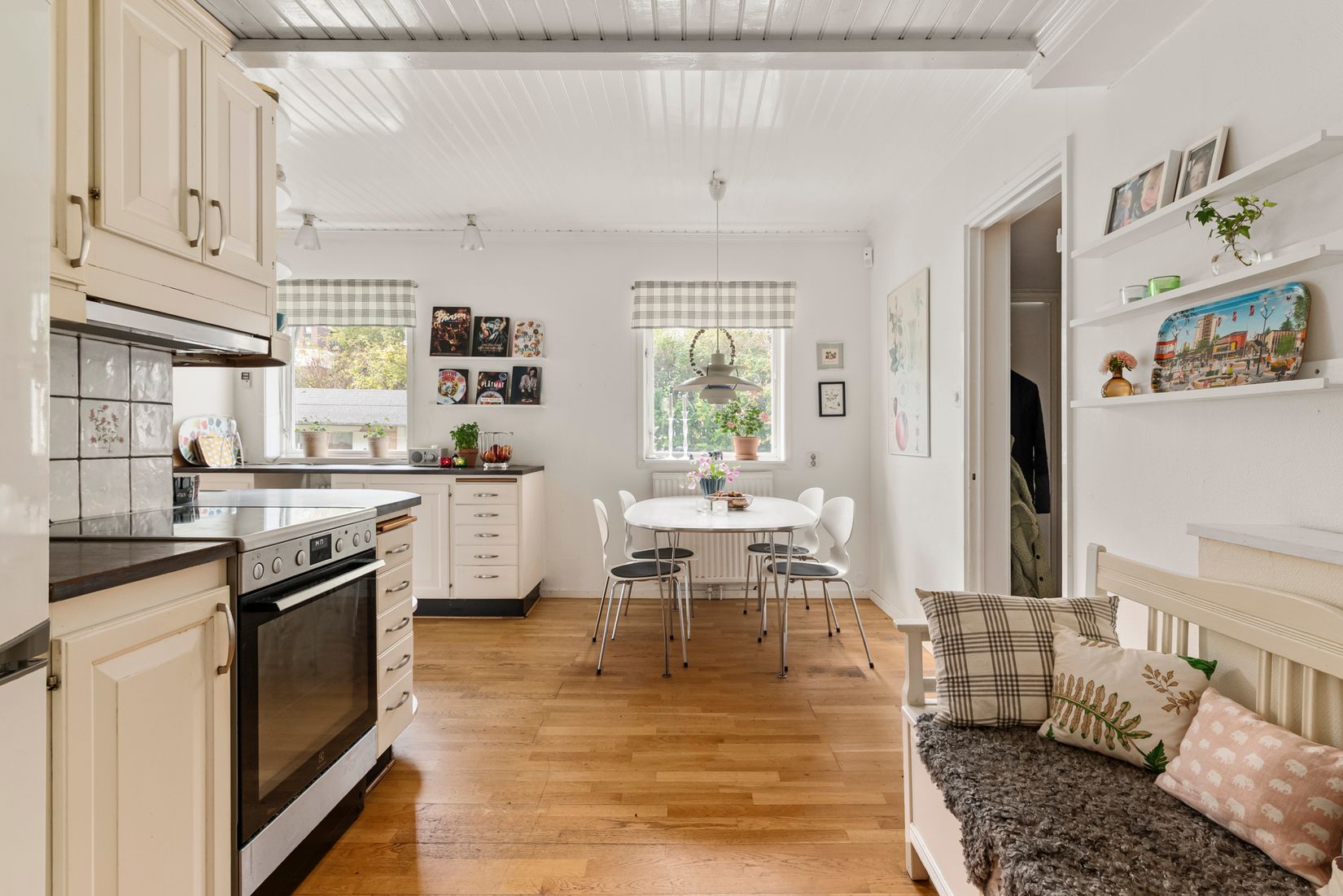 Villa, Hässelby strandväg 8, Hässelby Södra Villastad, Stockholm