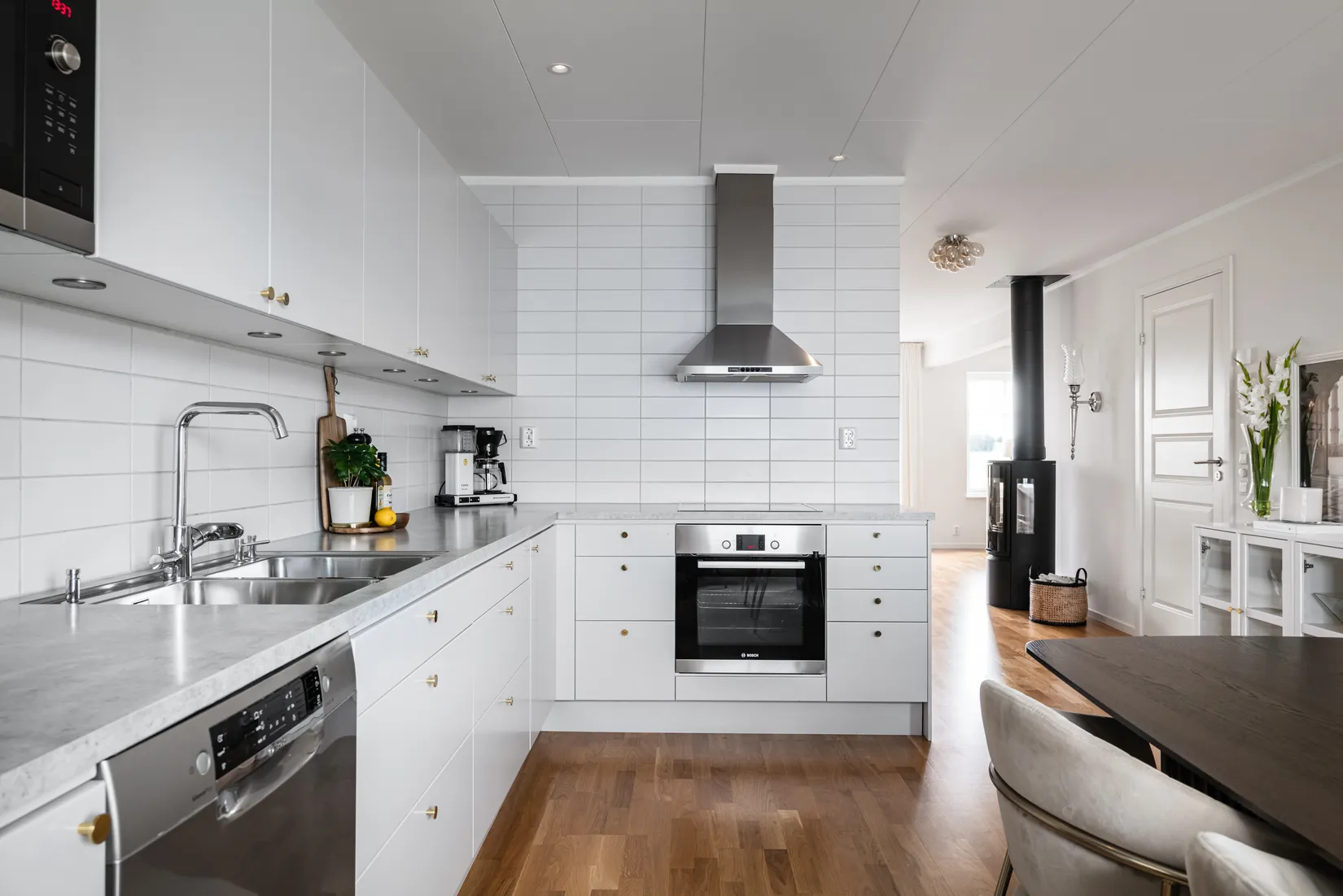 Radhus, Viktor Dahléns väg 120, Mosås, Örebro