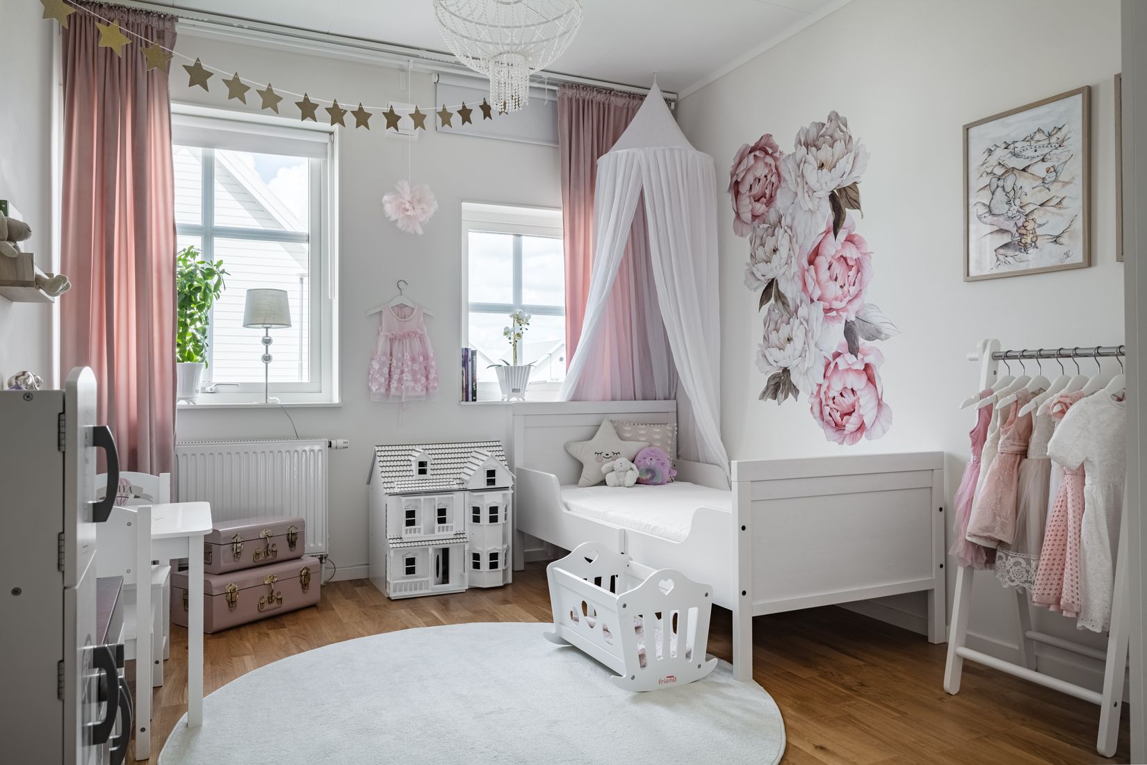 Radhus, Viktor Dahléns väg 120, Mosås, Örebro