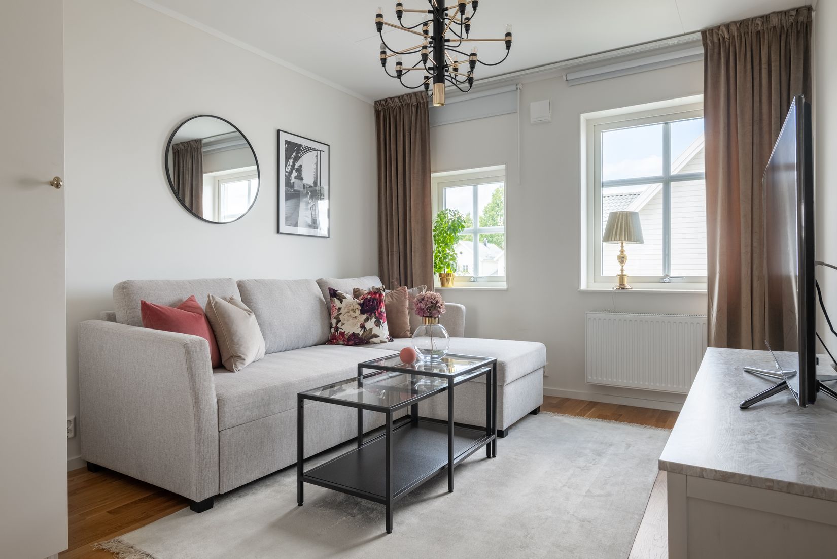 Radhus, Viktor Dahléns väg 120, Mosås, Örebro