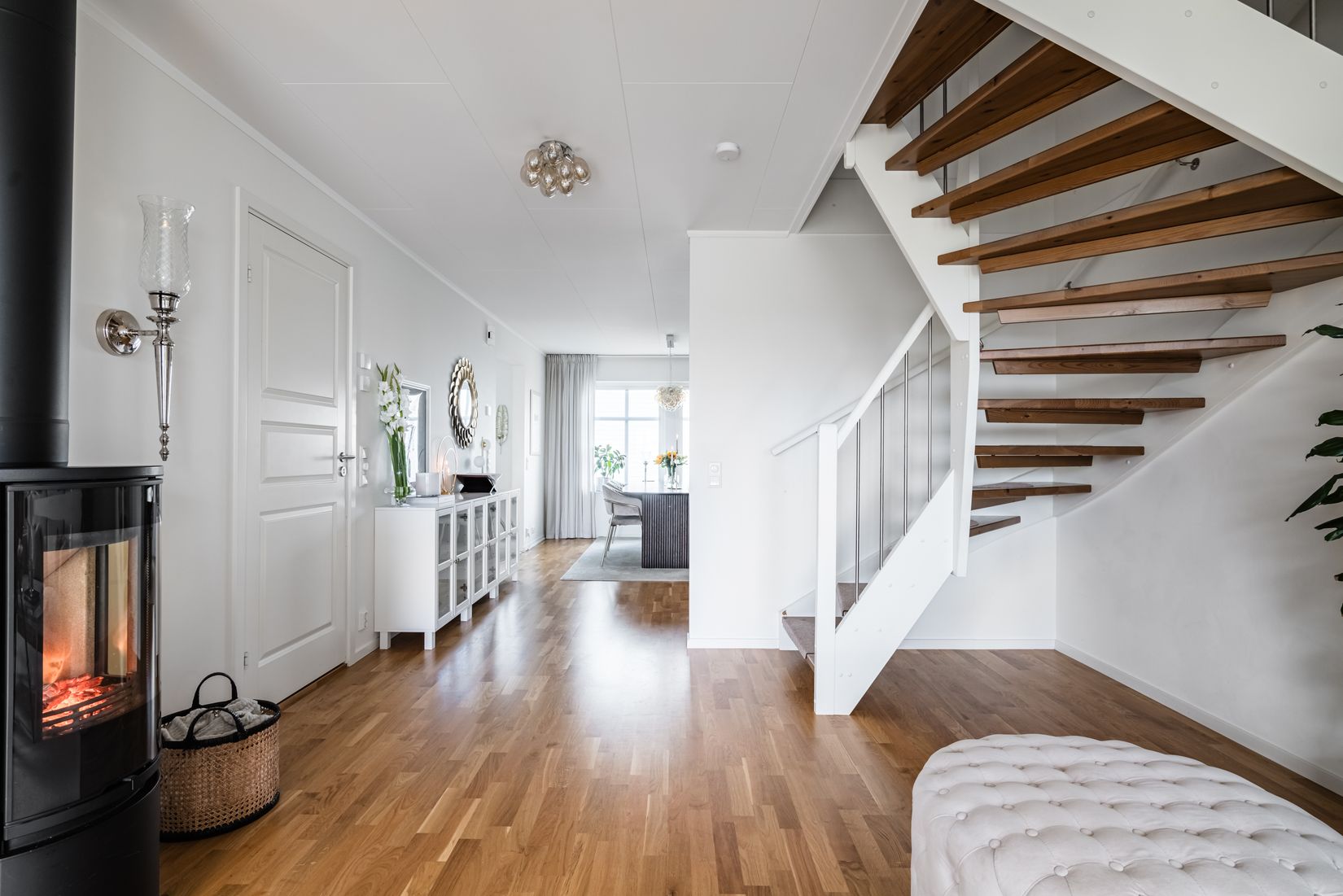 Radhus, Viktor Dahléns väg 120, Mosås, Örebro