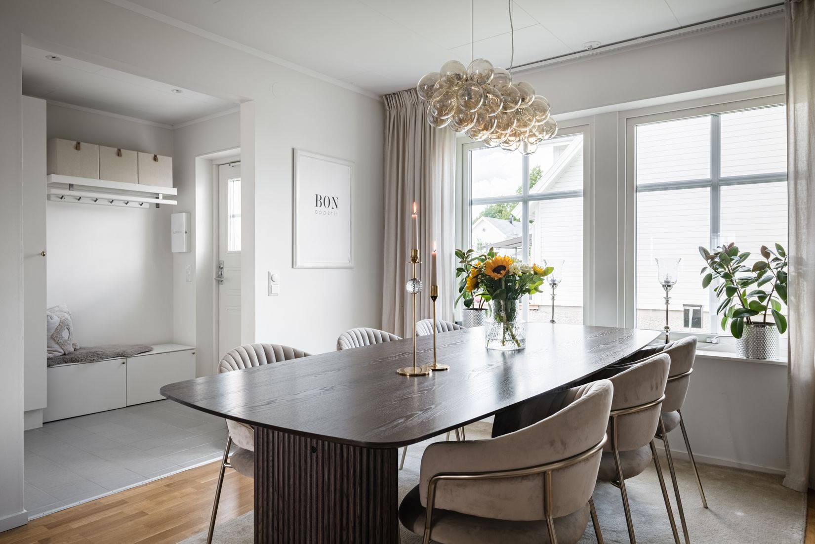 Radhus, Viktor Dahléns väg 120, Mosås, Örebro