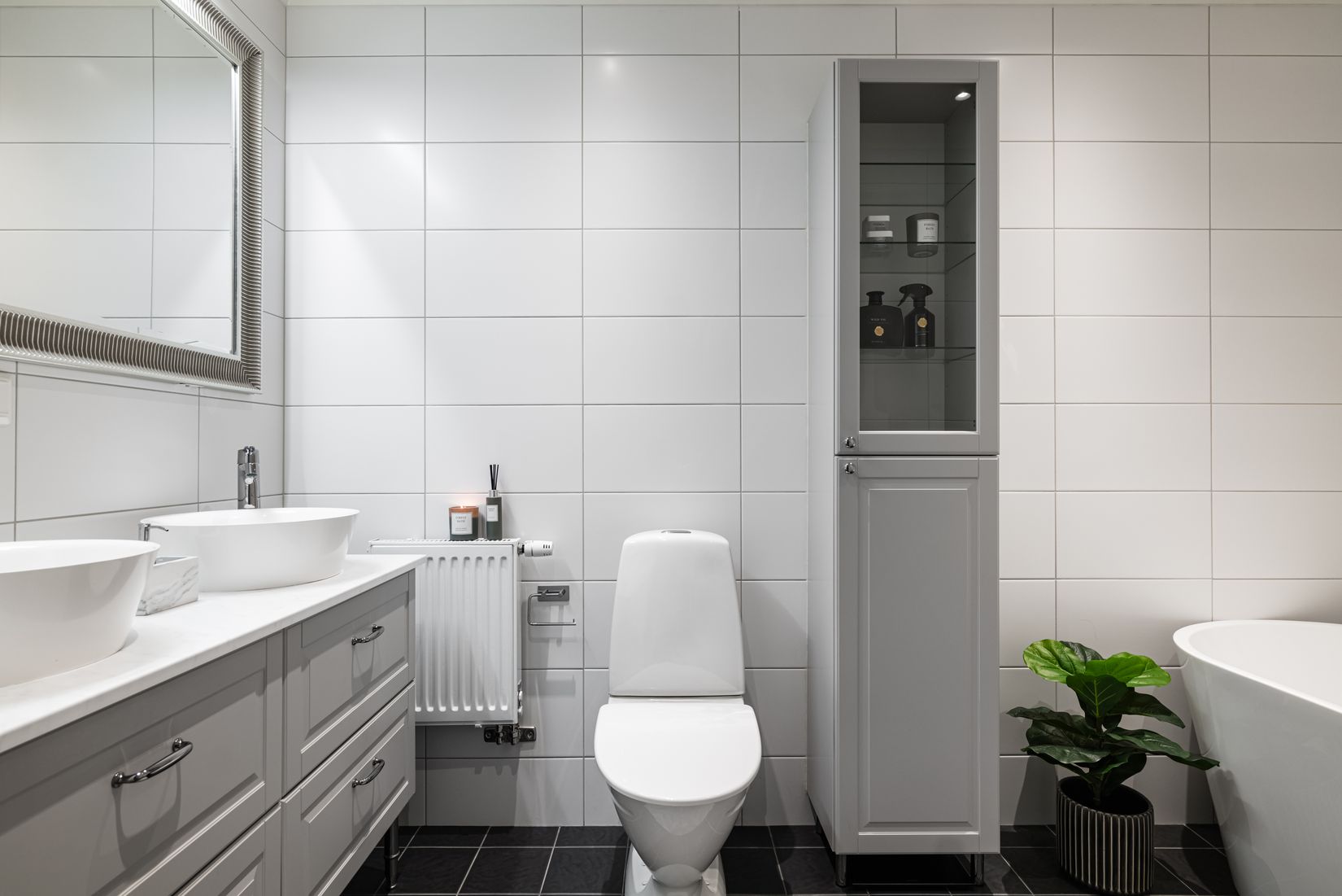 Radhus, Viktor Dahléns väg 120, Mosås, Örebro