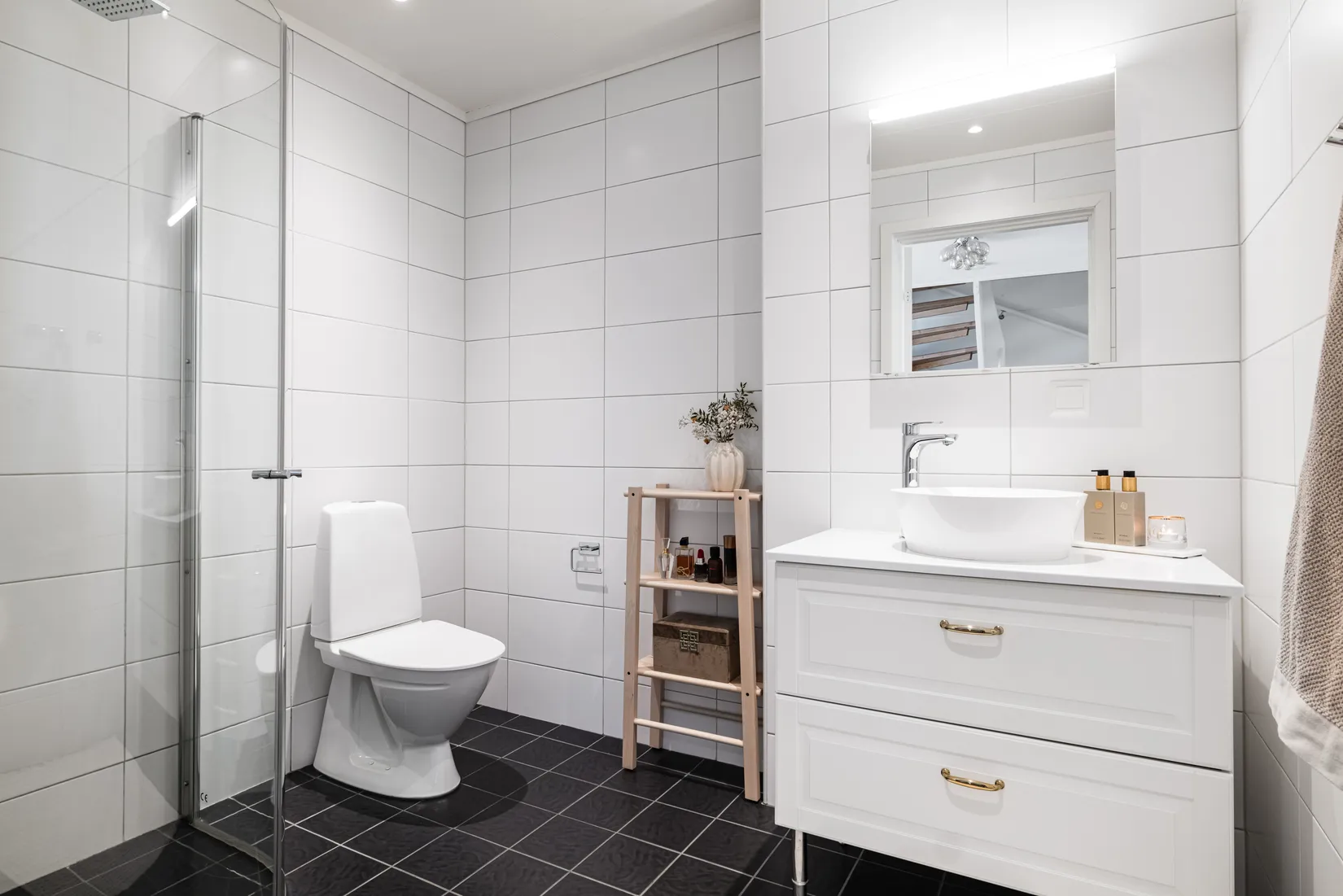 Radhus, Viktor Dahléns väg 120, Mosås, Örebro