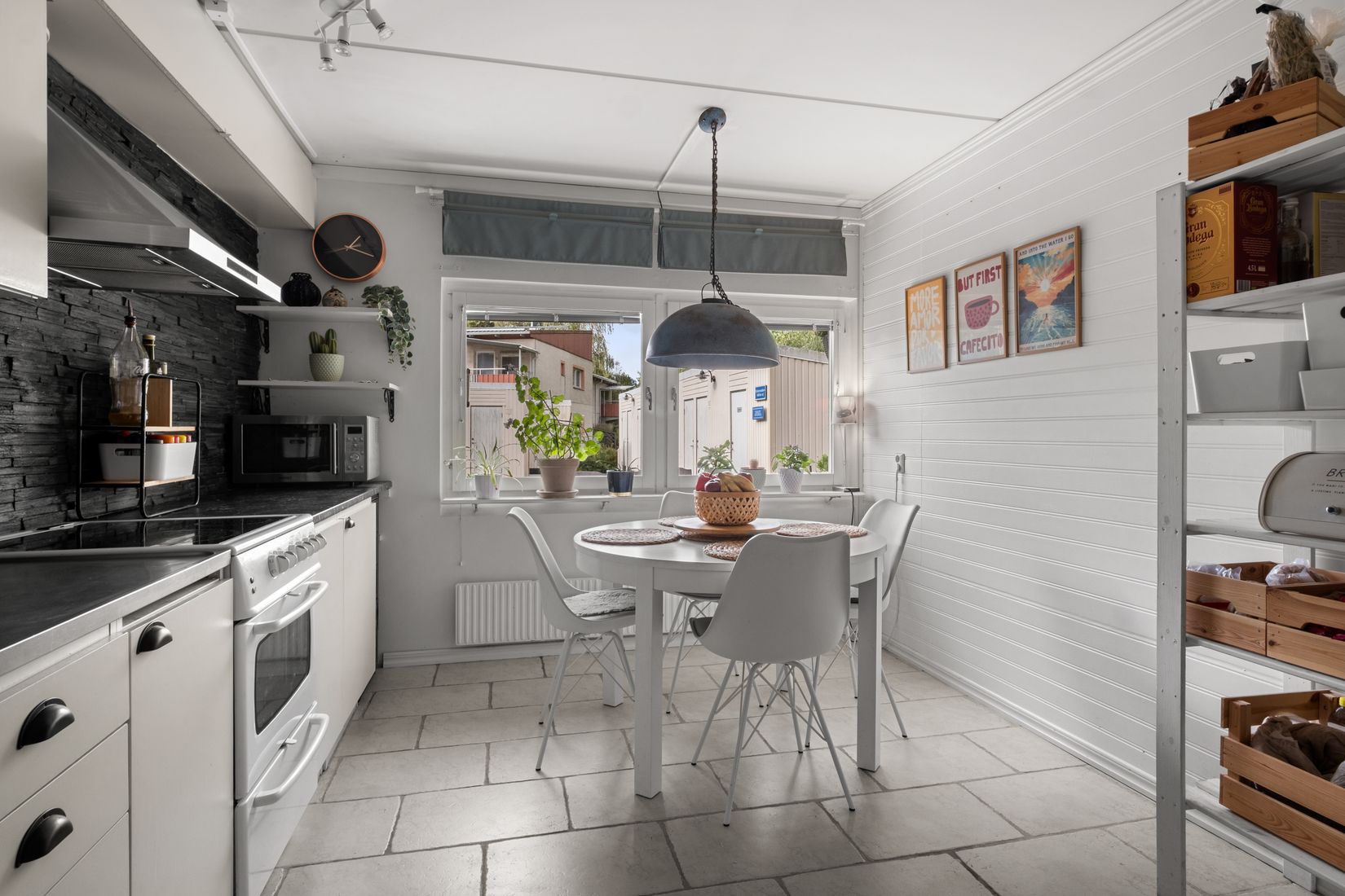 Bostadsrätt, Radhus, Kyndelgränd 28, Tyresö Centrum, Tyresö