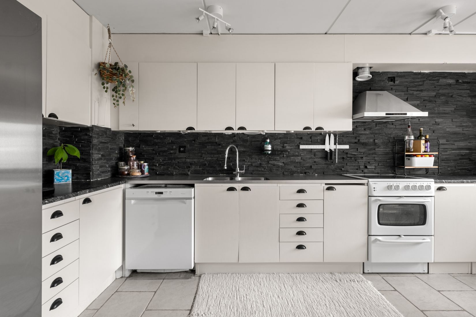 Bostadsrätt, Radhus, Kyndelgränd 28, Tyresö Centrum, Tyresö