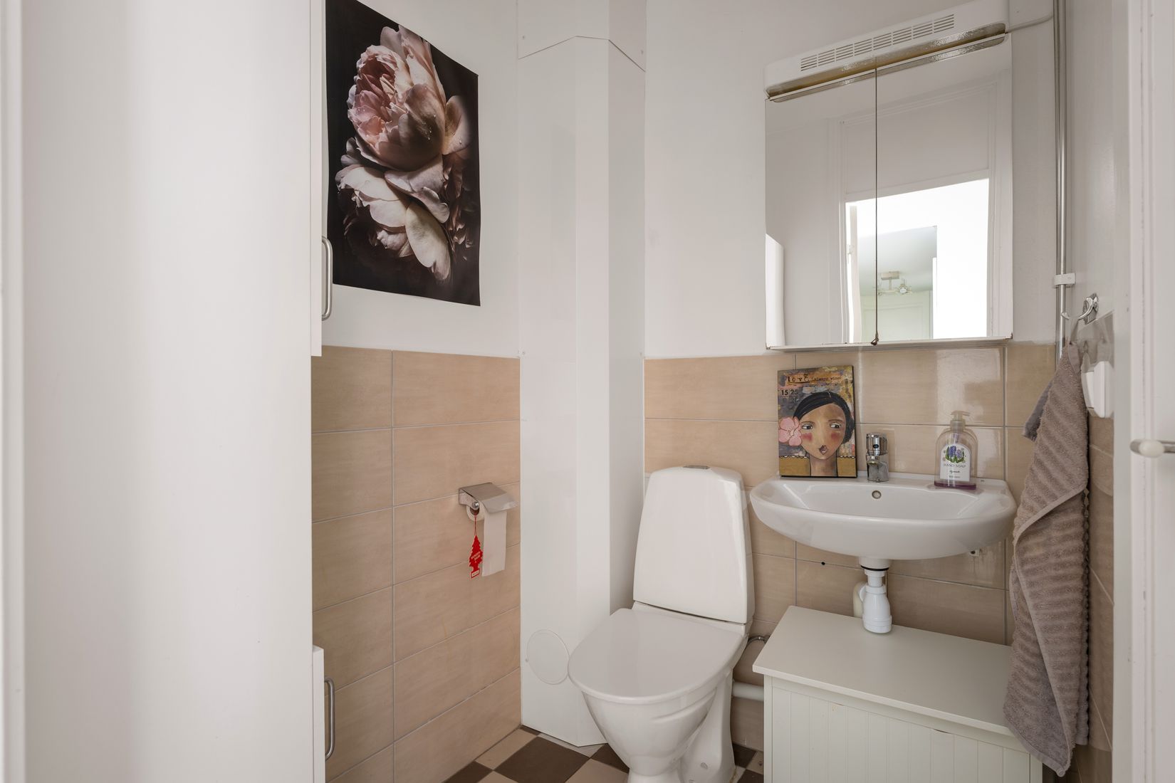 Bostadsrätt, Sibbarpsgränd 25, Östberga, Stockholm