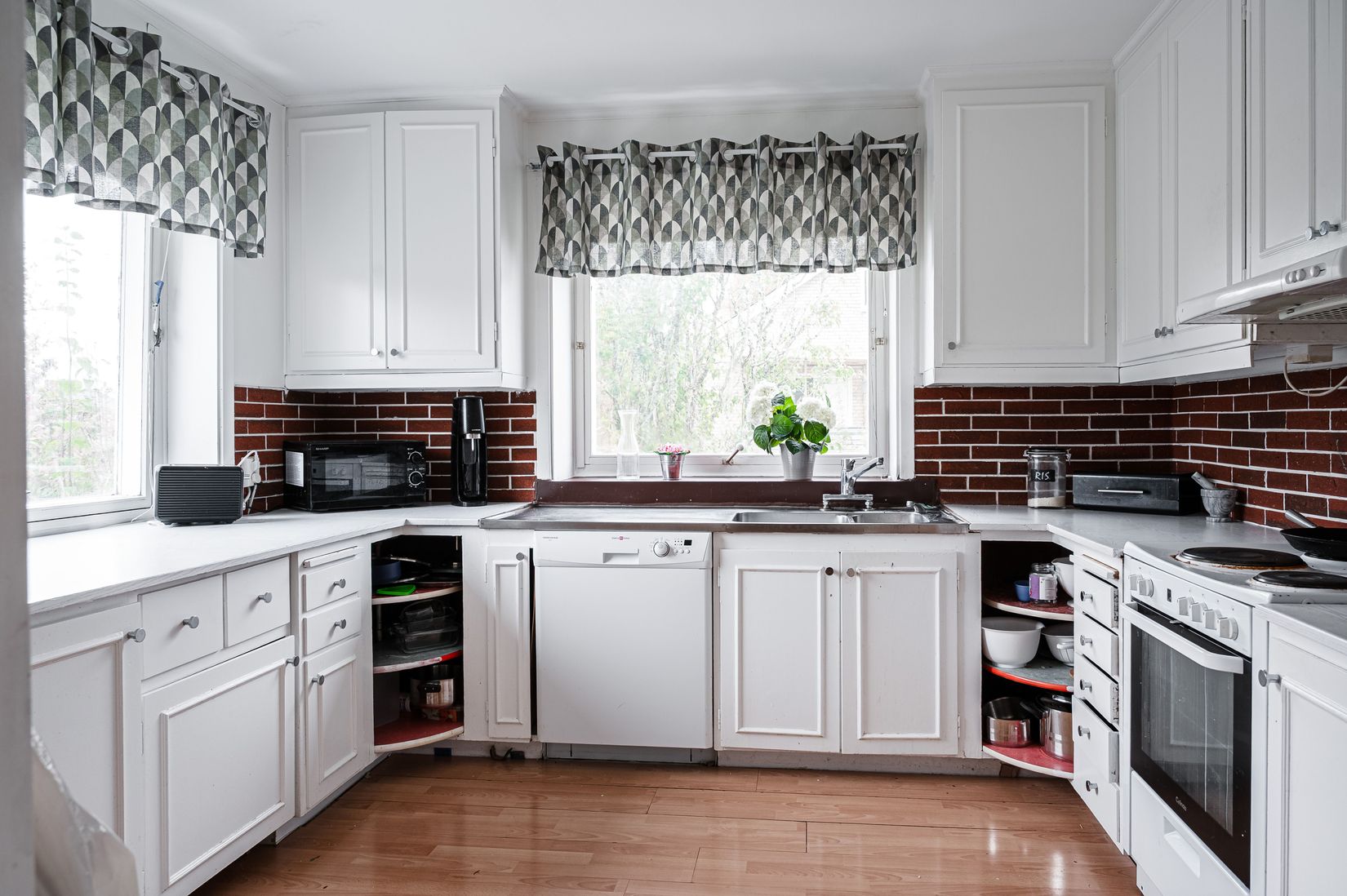 Villa, Stora Skolgatan 15, Herrljunga centralt, Herrljunga