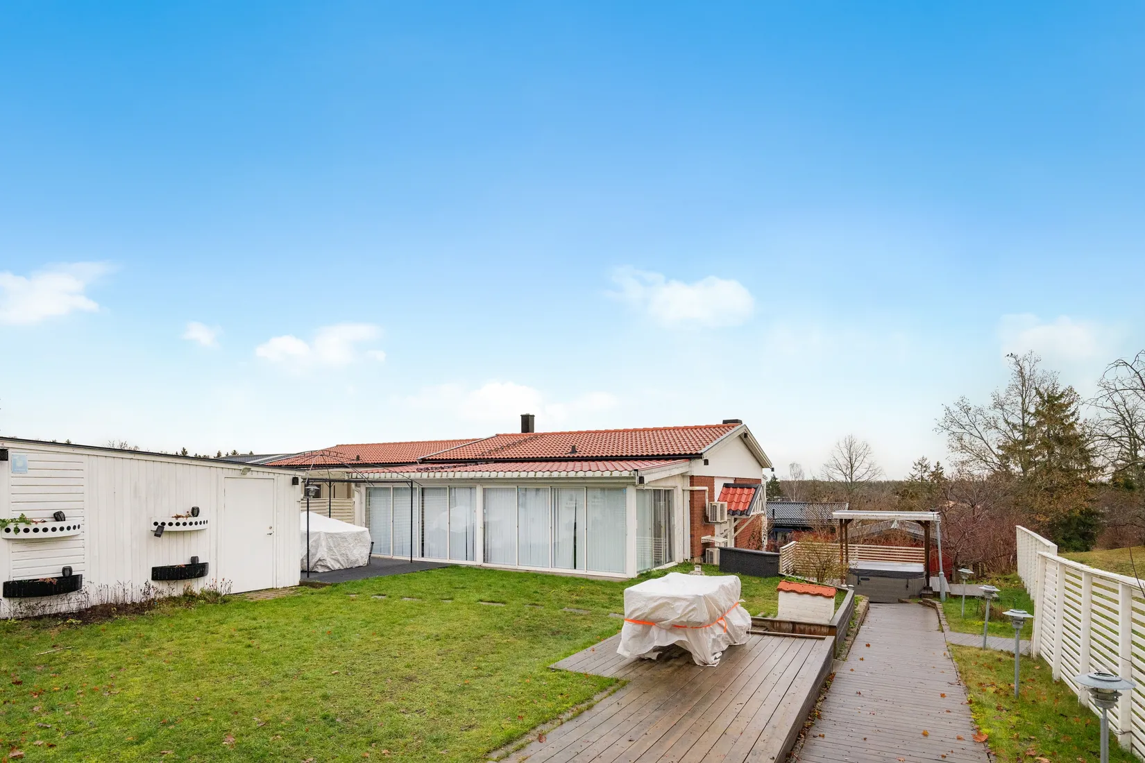 Villa, Radhus, Abborrvägen 19, Viksjö, Järfälla