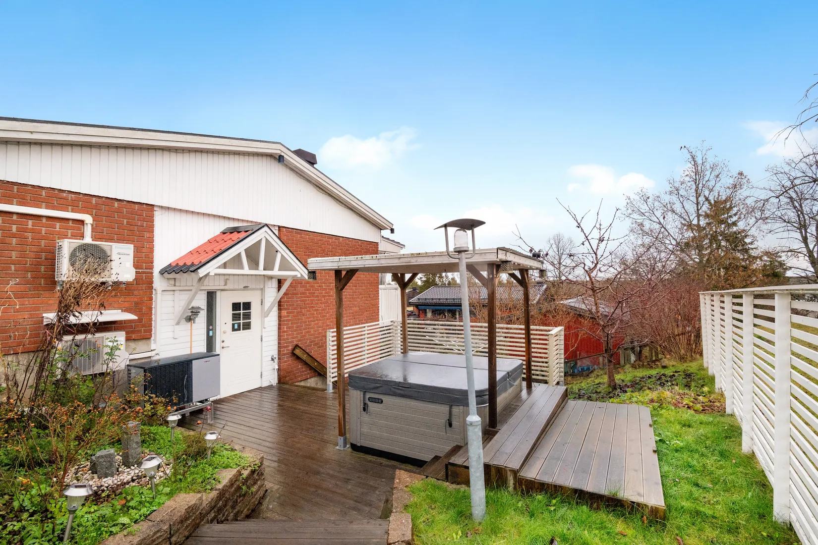 Villa, Radhus, Abborrvägen 19, Viksjö, Järfälla