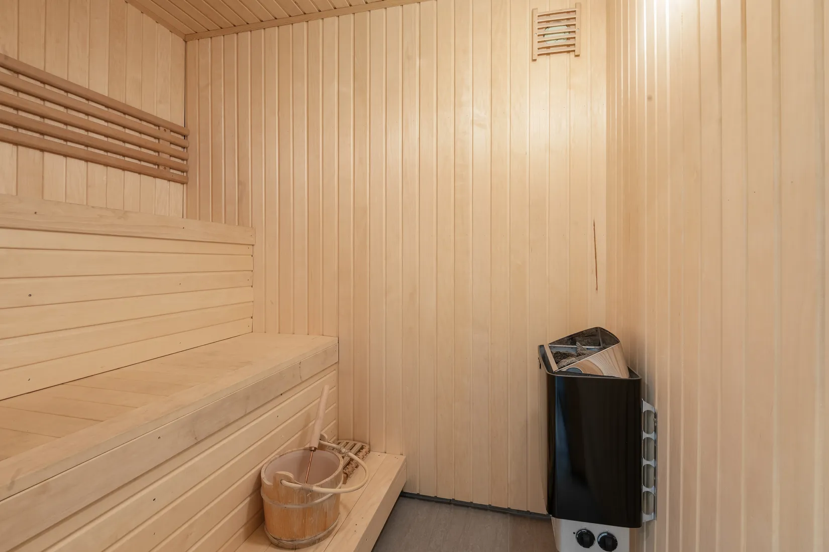 Villa, Radhus, Abborrvägen 19, Viksjö, Järfälla