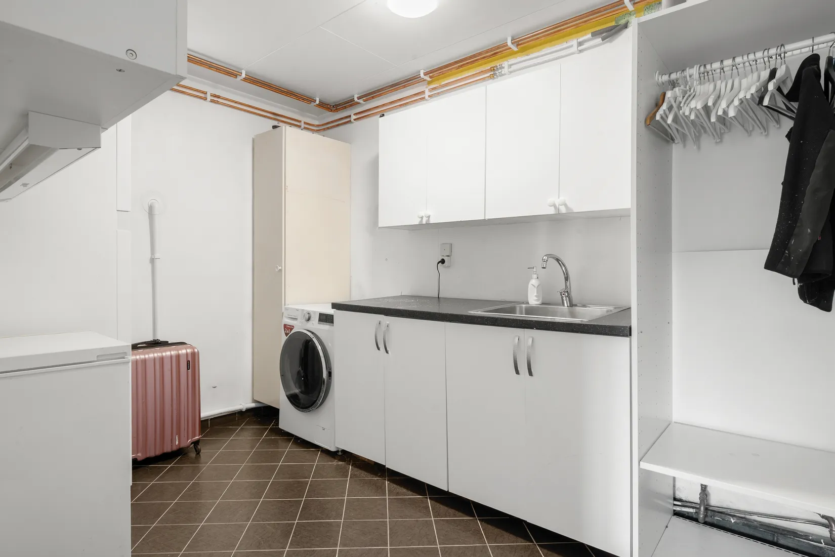 Villa, Radhus, Abborrvägen 19, Viksjö, Järfälla