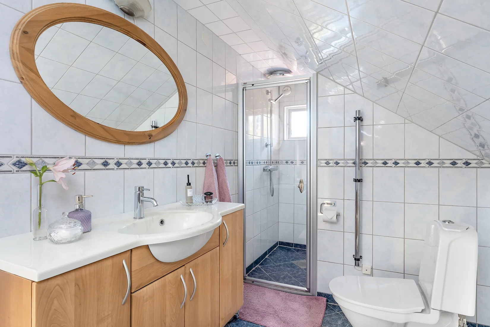 Villa, Högåsvägen 3, Storängen, Karlskoga