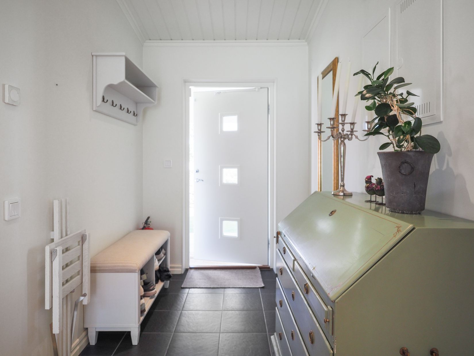 Villa, Marktegelvägen 7, Sundby Strand, Strängnäs