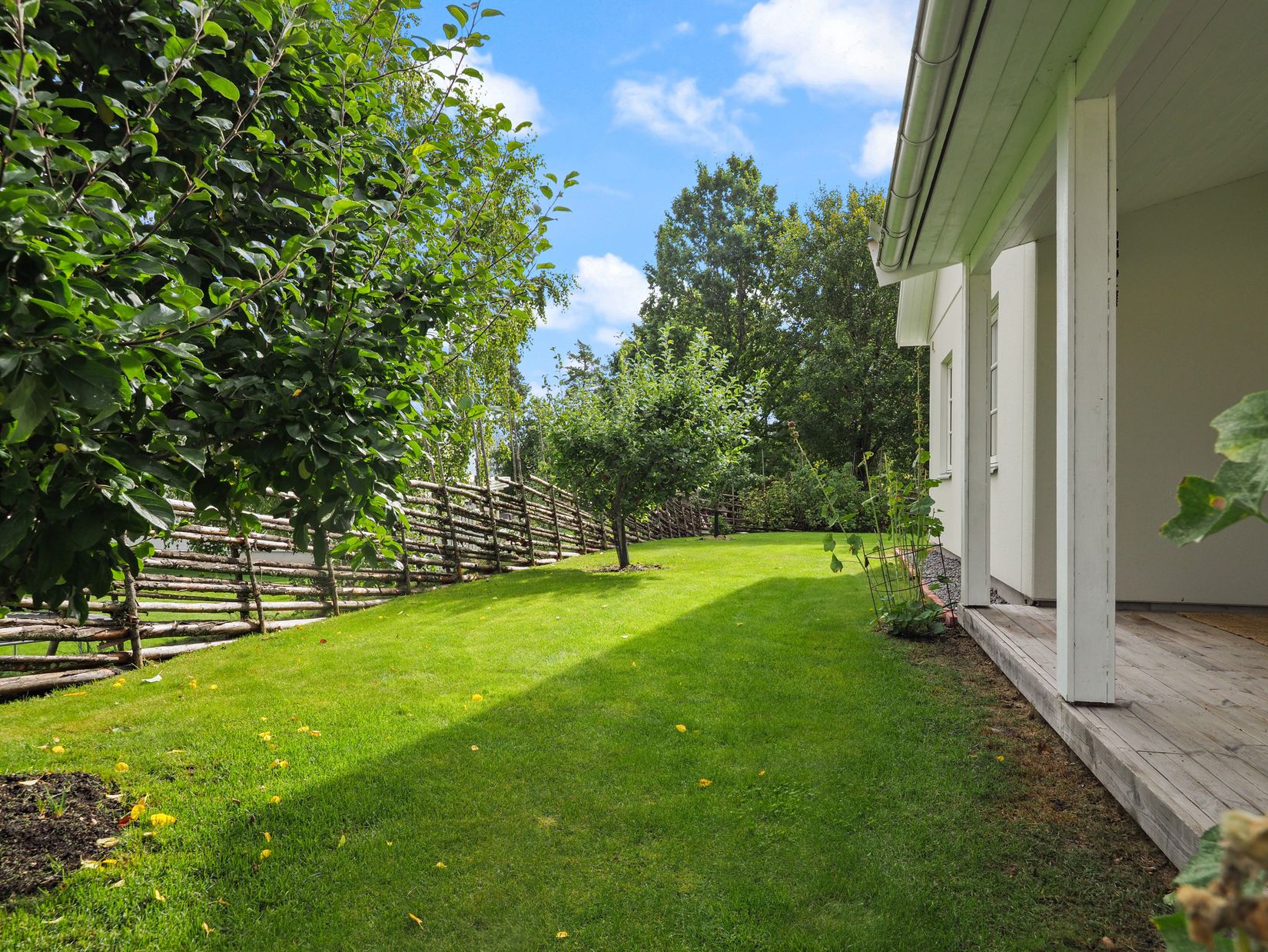 Villa, Marktegelvägen 7, Sundby Strand, Strängnäs