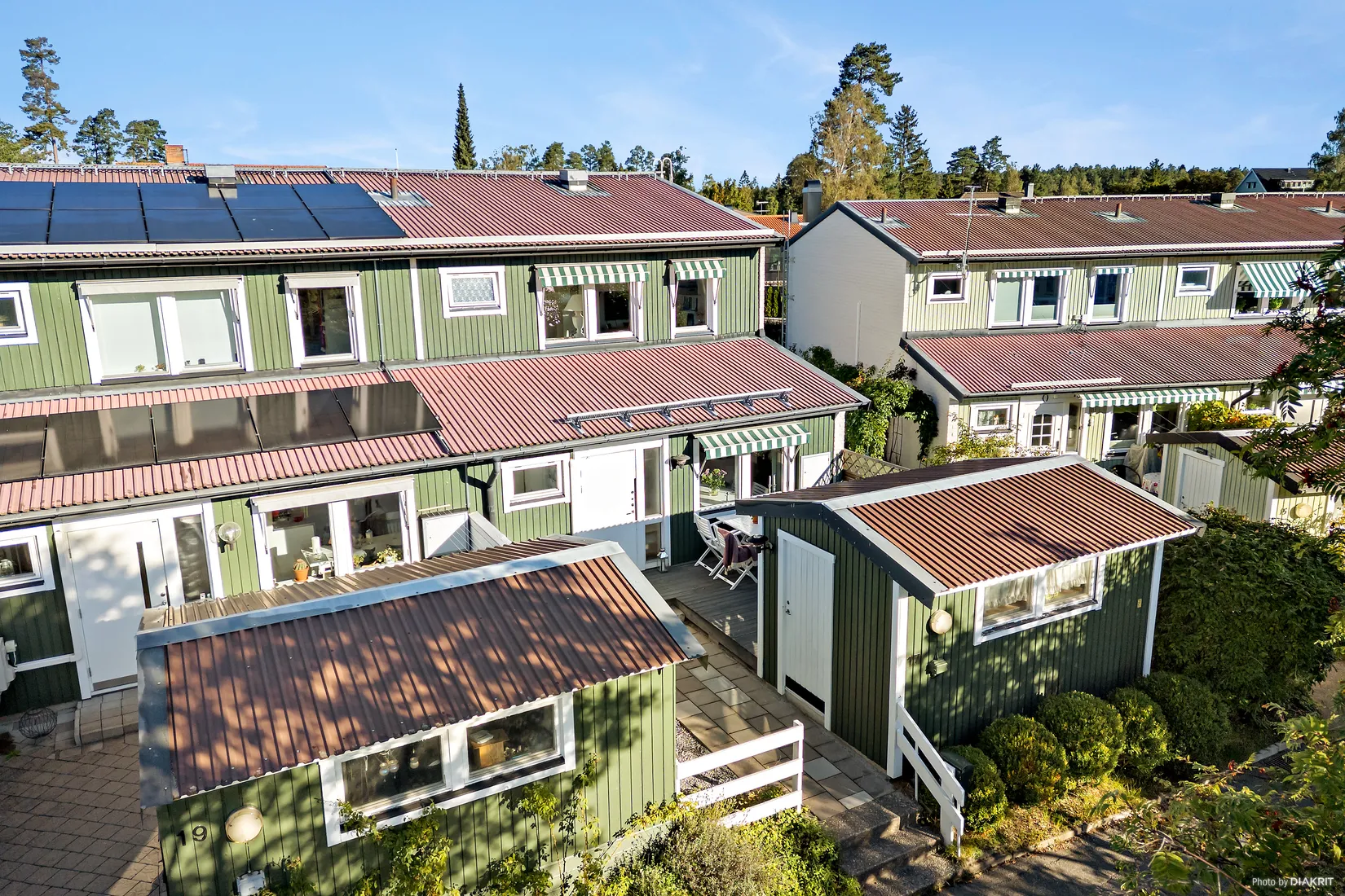 Radhus, Enbacken 17, Skarpäng, Täby