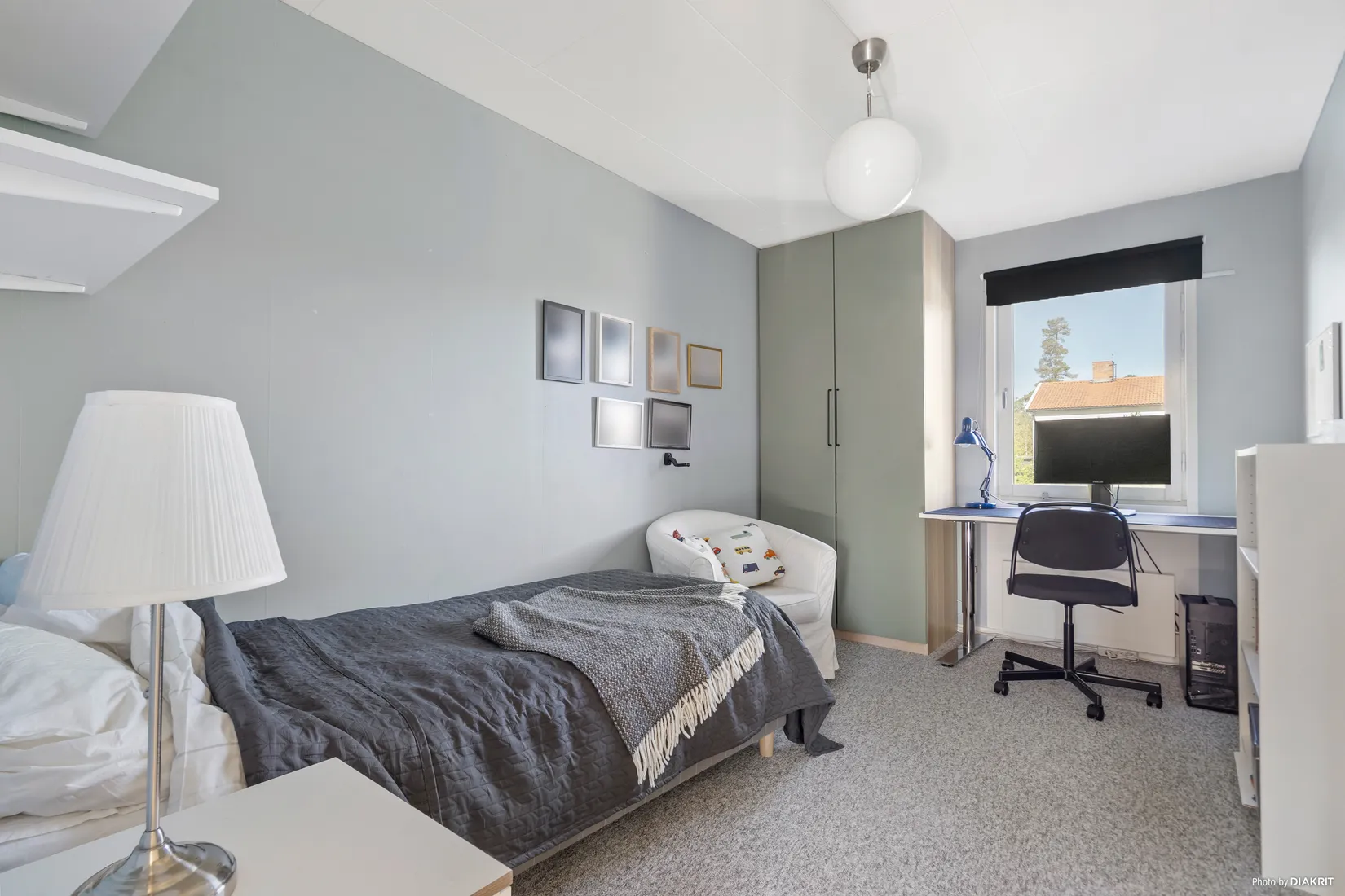 Radhus, Enbacken 17, Skarpäng, Täby