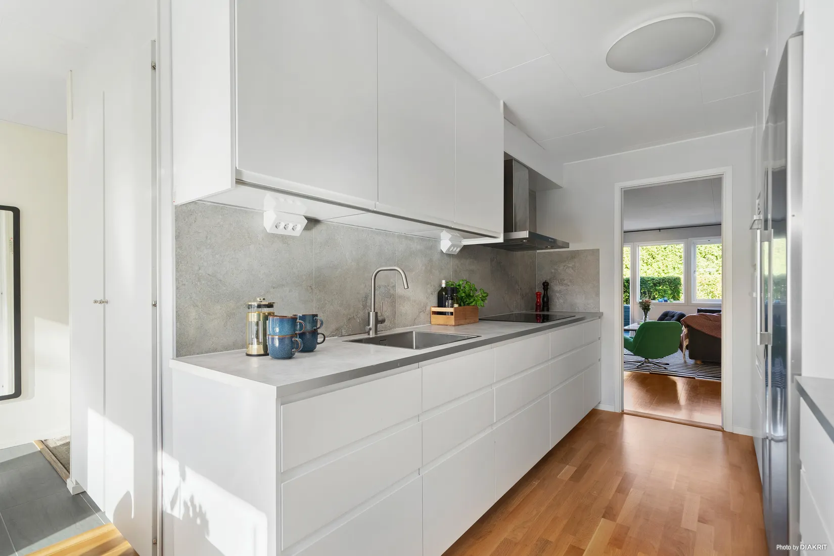 Radhus, Enbacken 17, Skarpäng, Täby