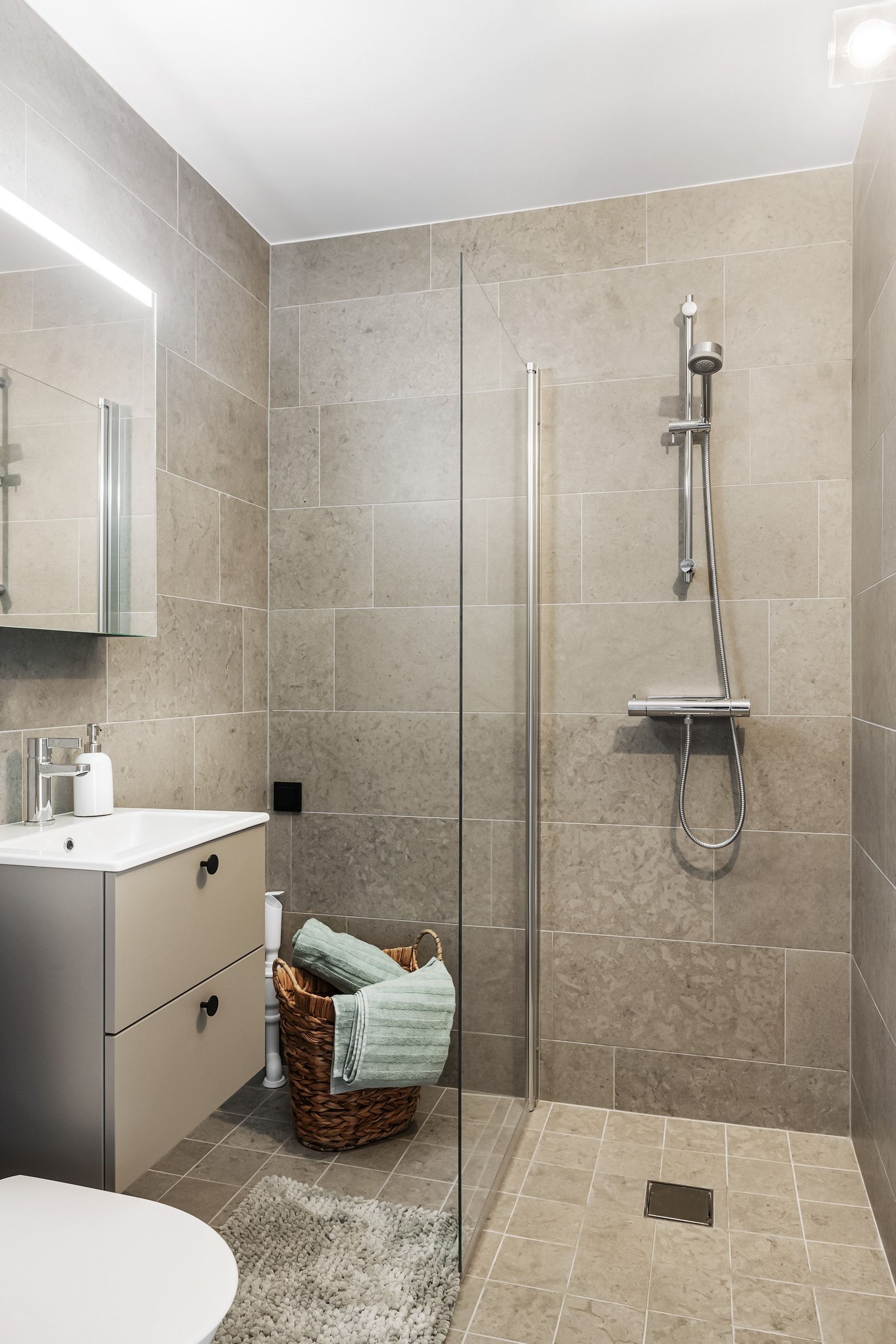 Bostadsrätt, Huvudstagatan 20, lgh nr 1001, Huvudsta,   Västra Skogen,    Solna, Solna