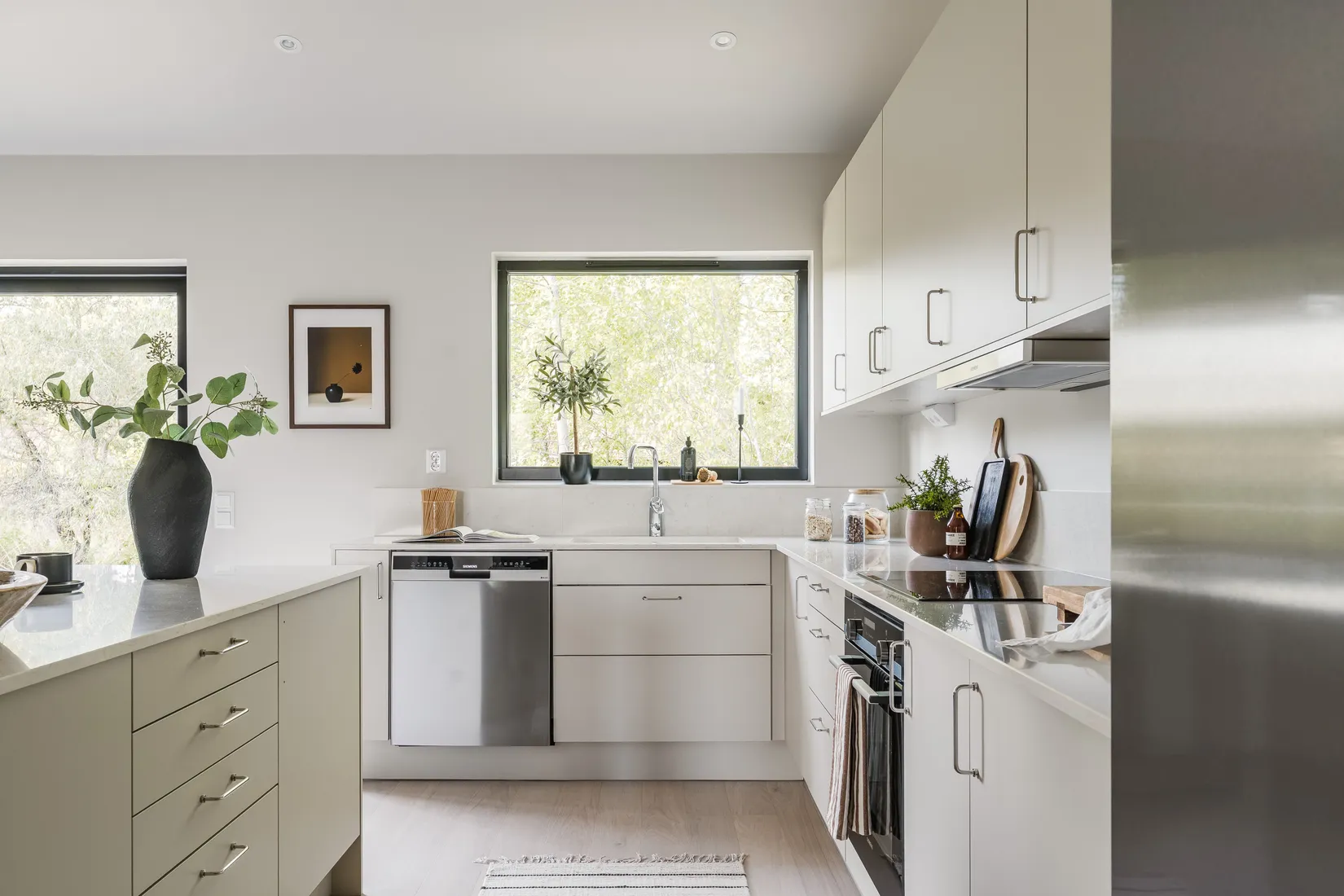 Villa, Framnäsudden 2, Ekeby-Almby, Örebro