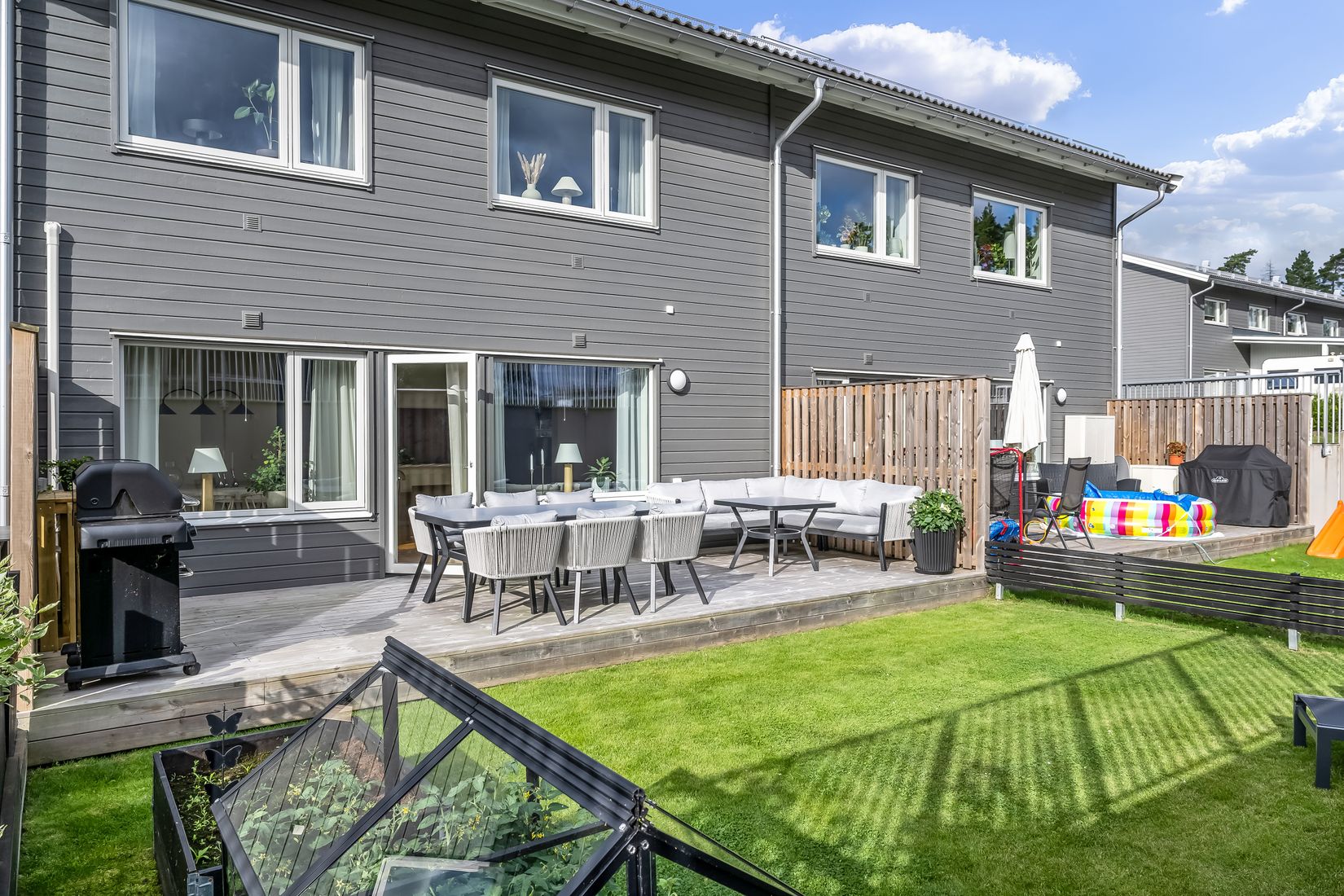 Radhus, Stensötavägen 50B, Svärtinge - Skogsbacke, Norrköping