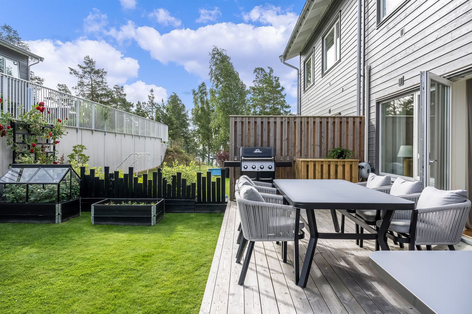 Radhus, Stensötavägen 50B, Svärtinge - Skogsbacke, Norrköping