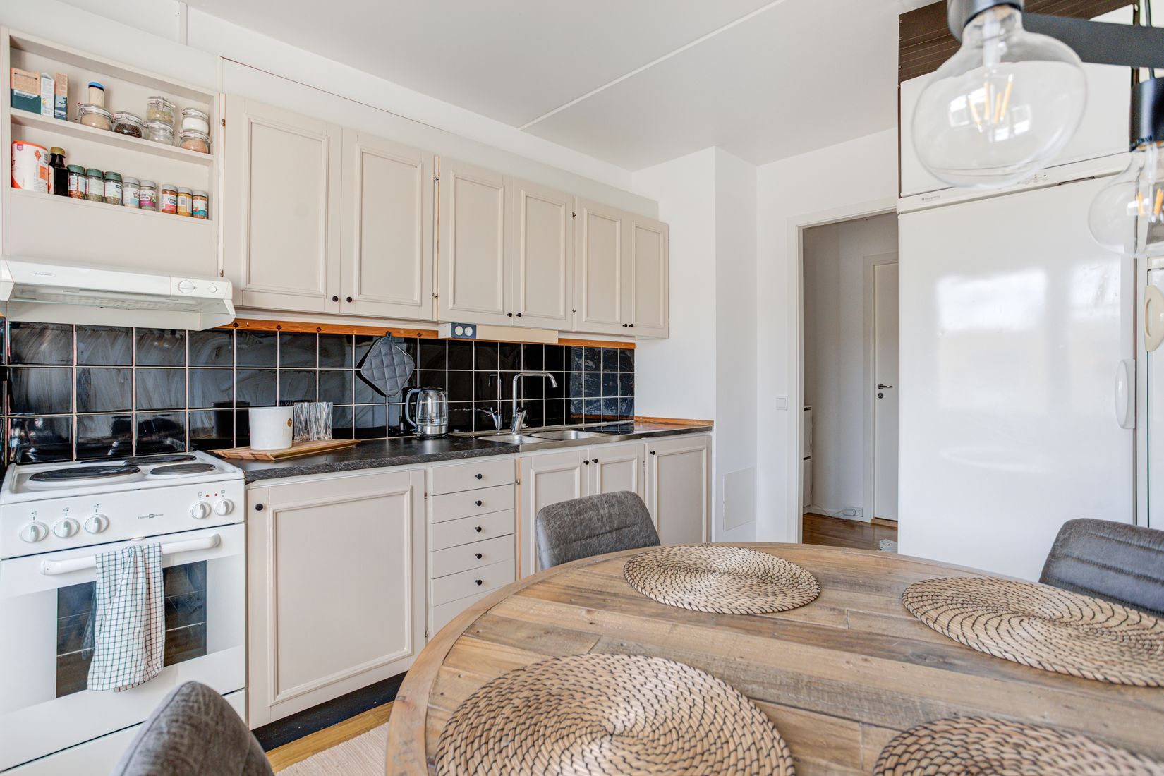 Bostadsrätt, Klövervägen 11 7tr, Hallunda - Norsborg, Botkyrka