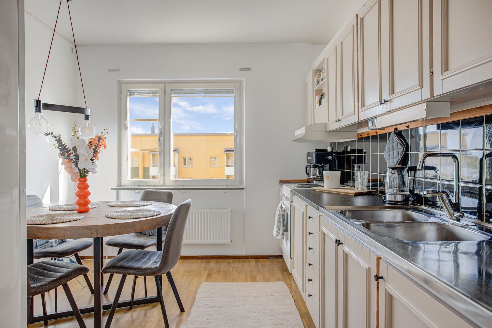 Bostadsrätt, Klövervägen 11 7tr, Hallunda - Norsborg, Botkyrka