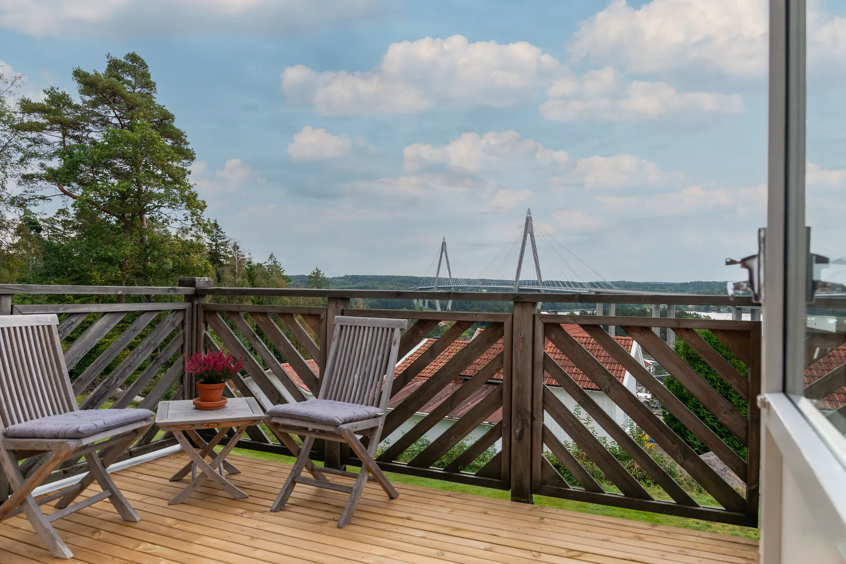 Villa, Skogsliden 6, Sunningen, Uddevalla