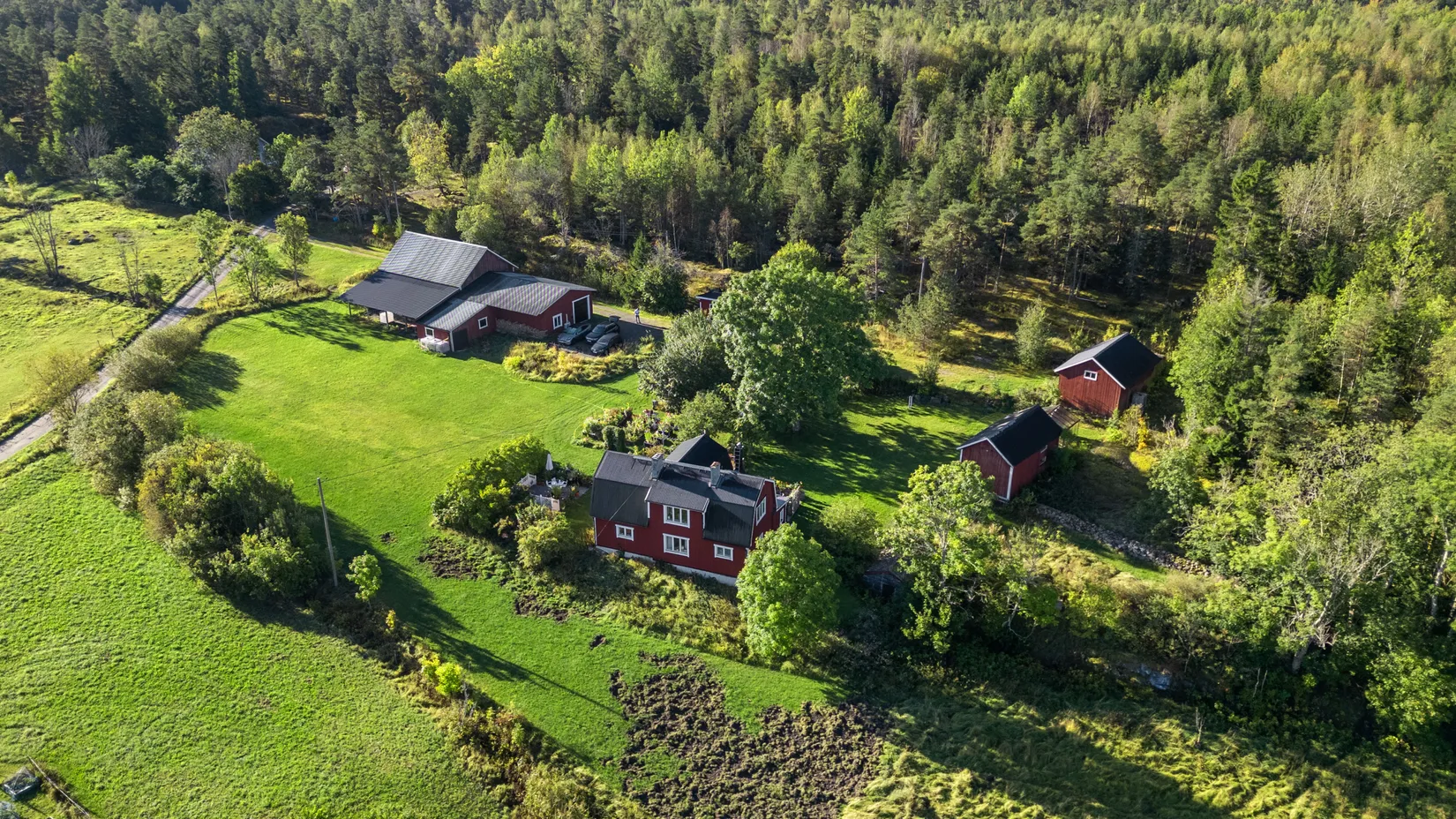 Gård/Skog, Örviks byväg 18, Herräng, Norrtälje