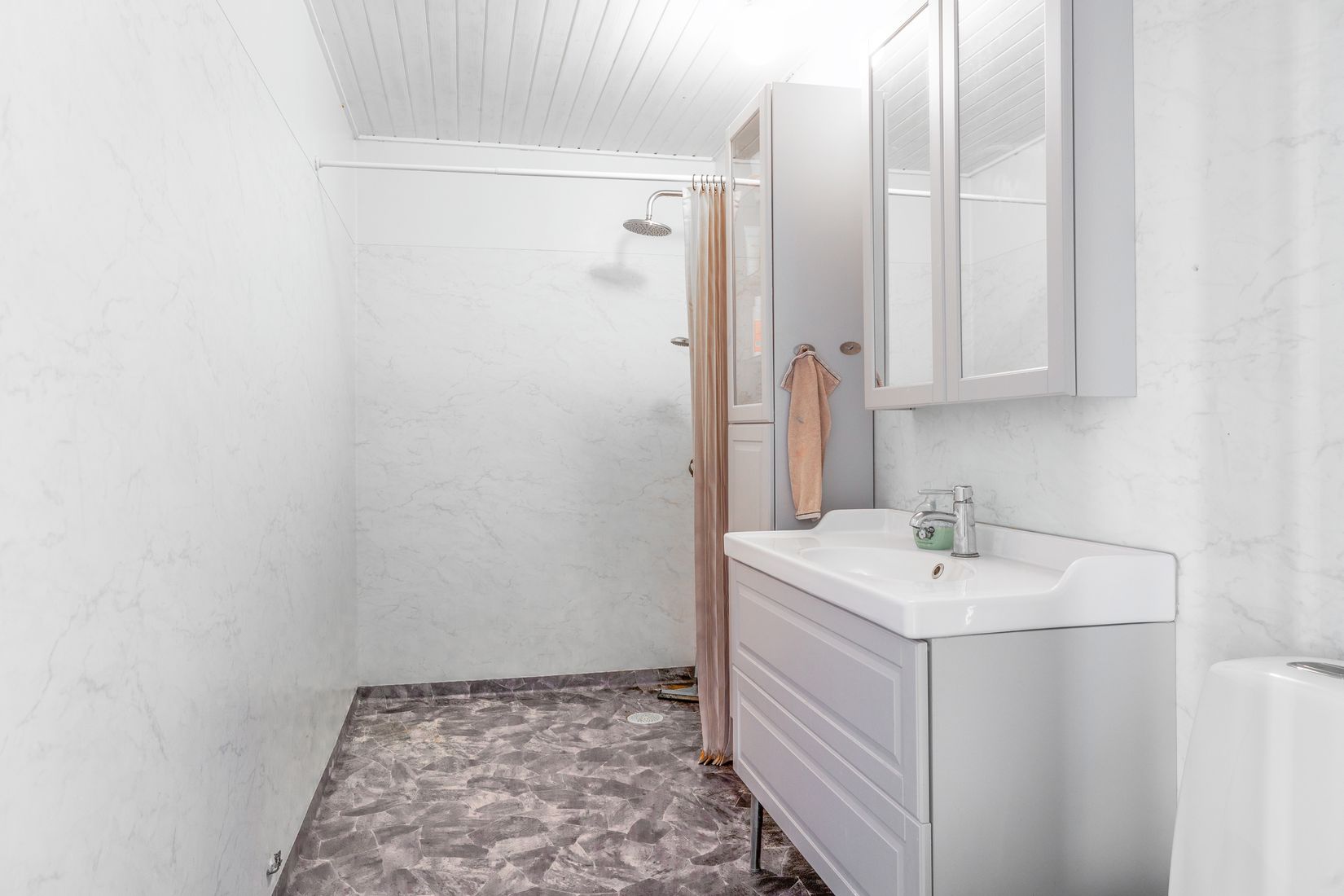 Radhus, Leonardsbergsgatan 18, Grums