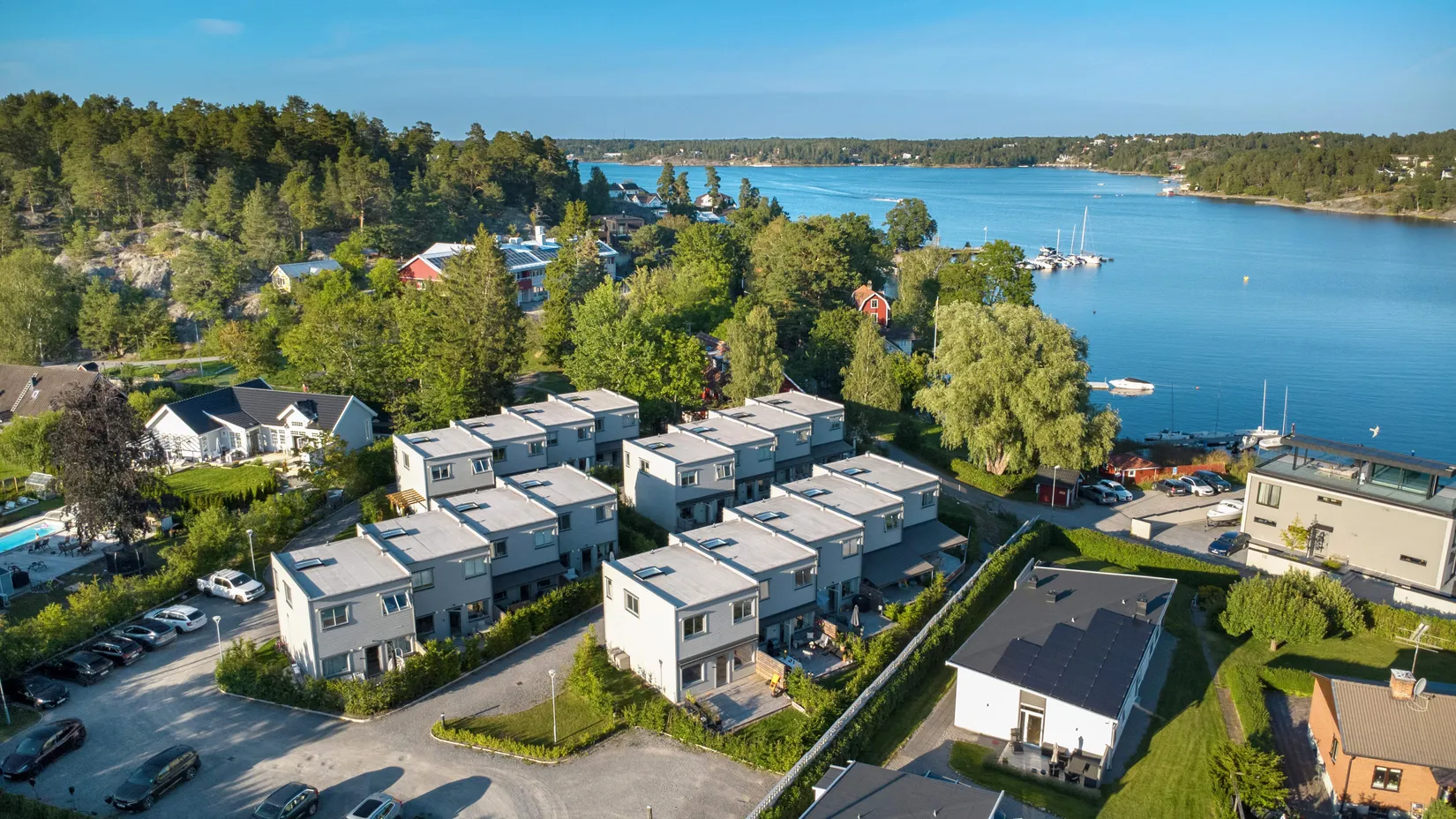 Radhus, Plåtslagarvägen 4, Mörtnäs, Värmdö